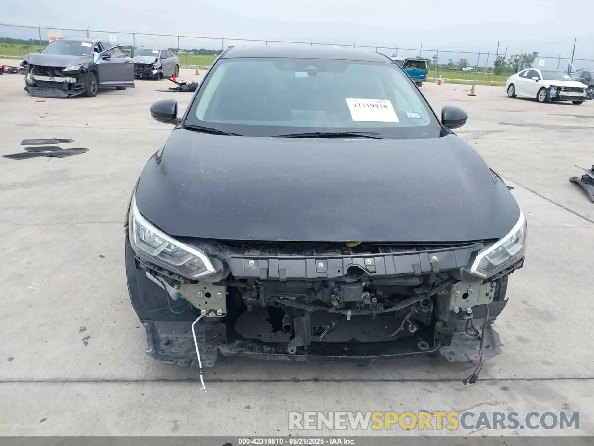 13 Photograph of a damaged car 3N1AB8CV5LY271394 NISSAN SENTRA 2020