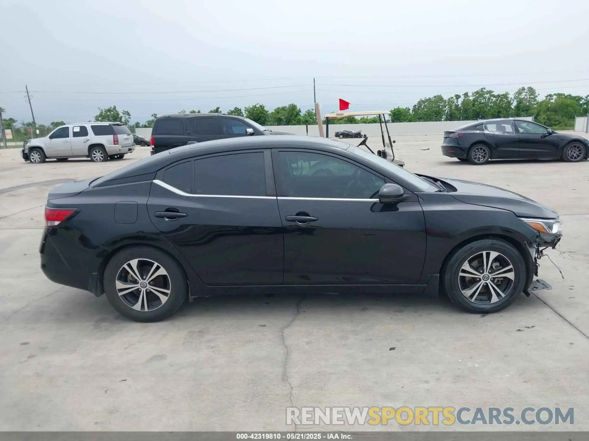 14 Photograph of a damaged car 3N1AB8CV5LY271394 NISSAN SENTRA 2020