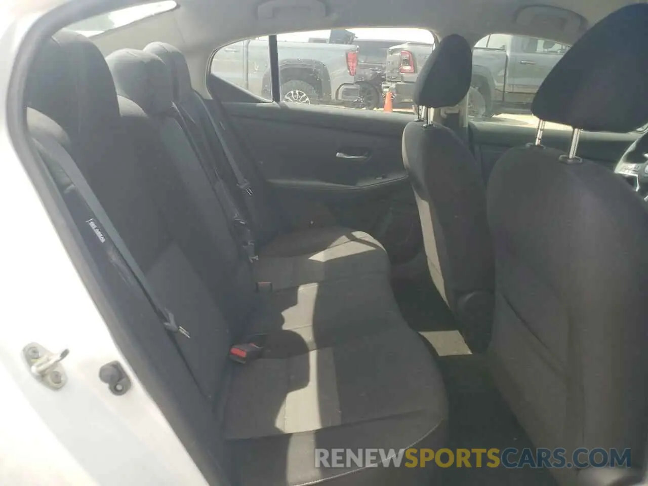 10 Photograph of a damaged car 3N1AB8CV5LY278071 NISSAN SENTRA 2020
