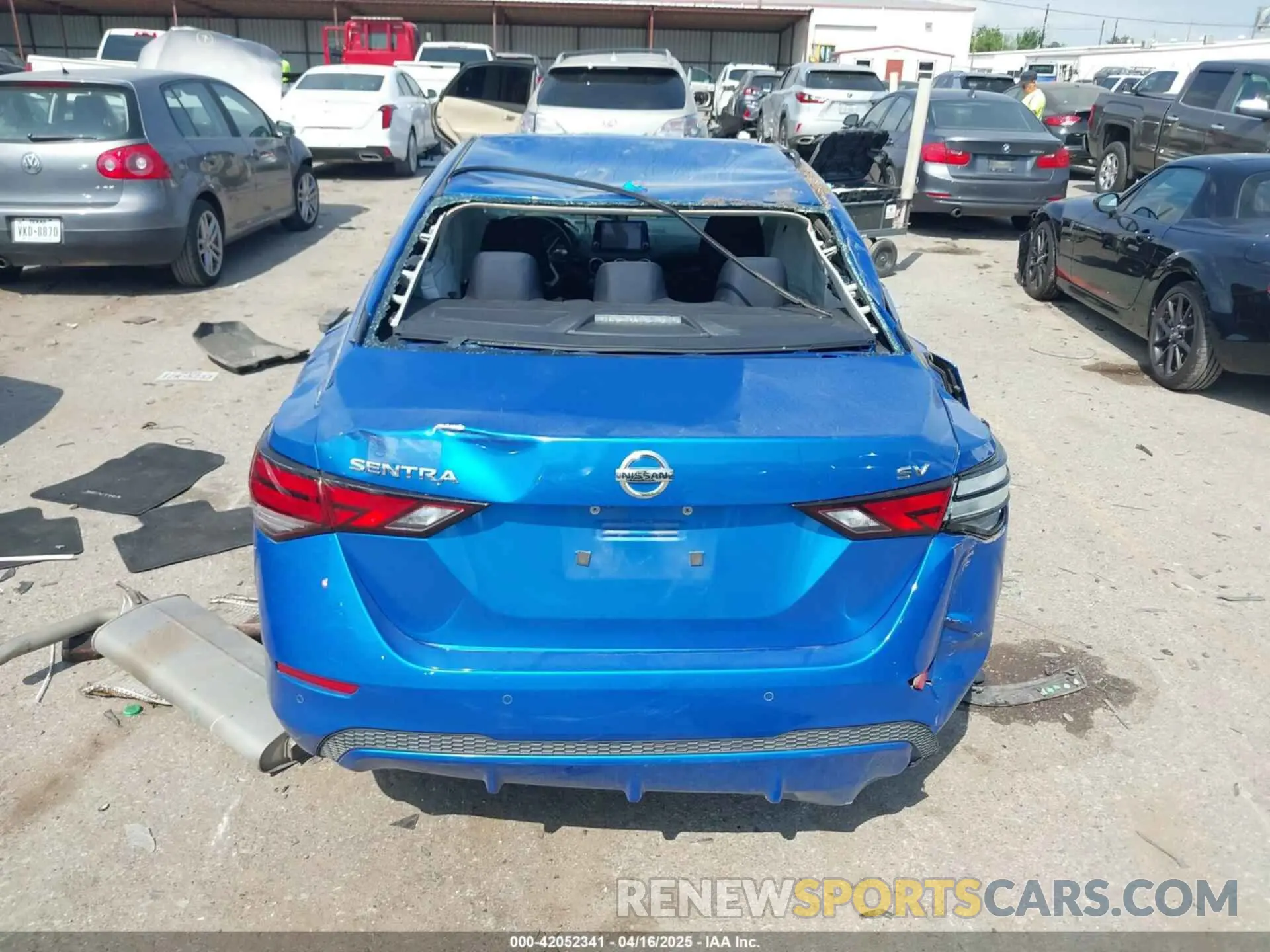 15 Photograph of a damaged car 3N1AB8CV6LY232586 NISSAN SENTRA 2020