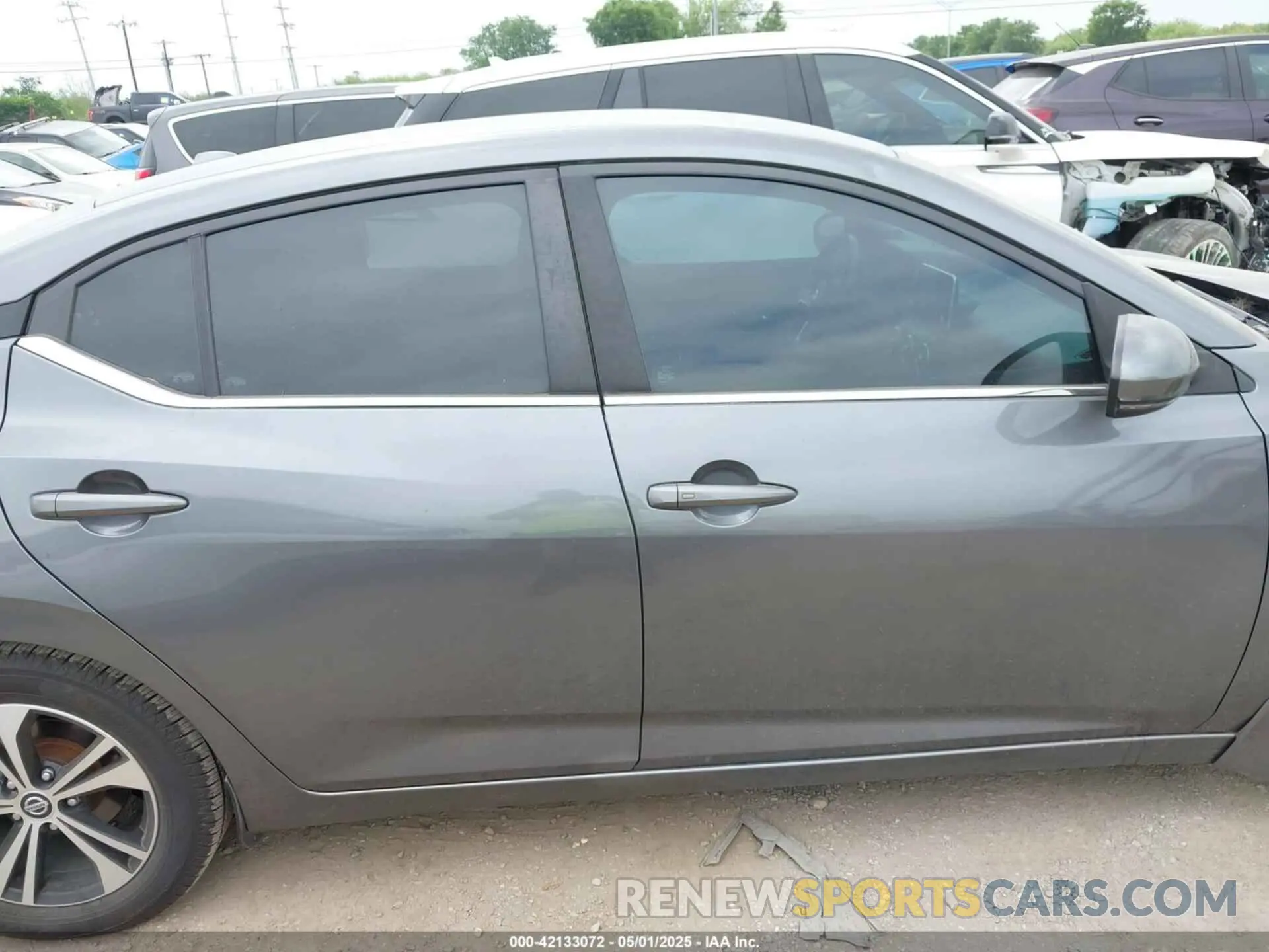 13 Photograph of a damaged car 3N1AB8CV6LY238047 NISSAN SENTRA 2020