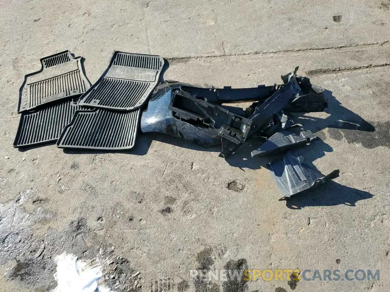 14 Photograph of a damaged car 3N1AB8CV6LY268472 NISSAN SENTRA 2020