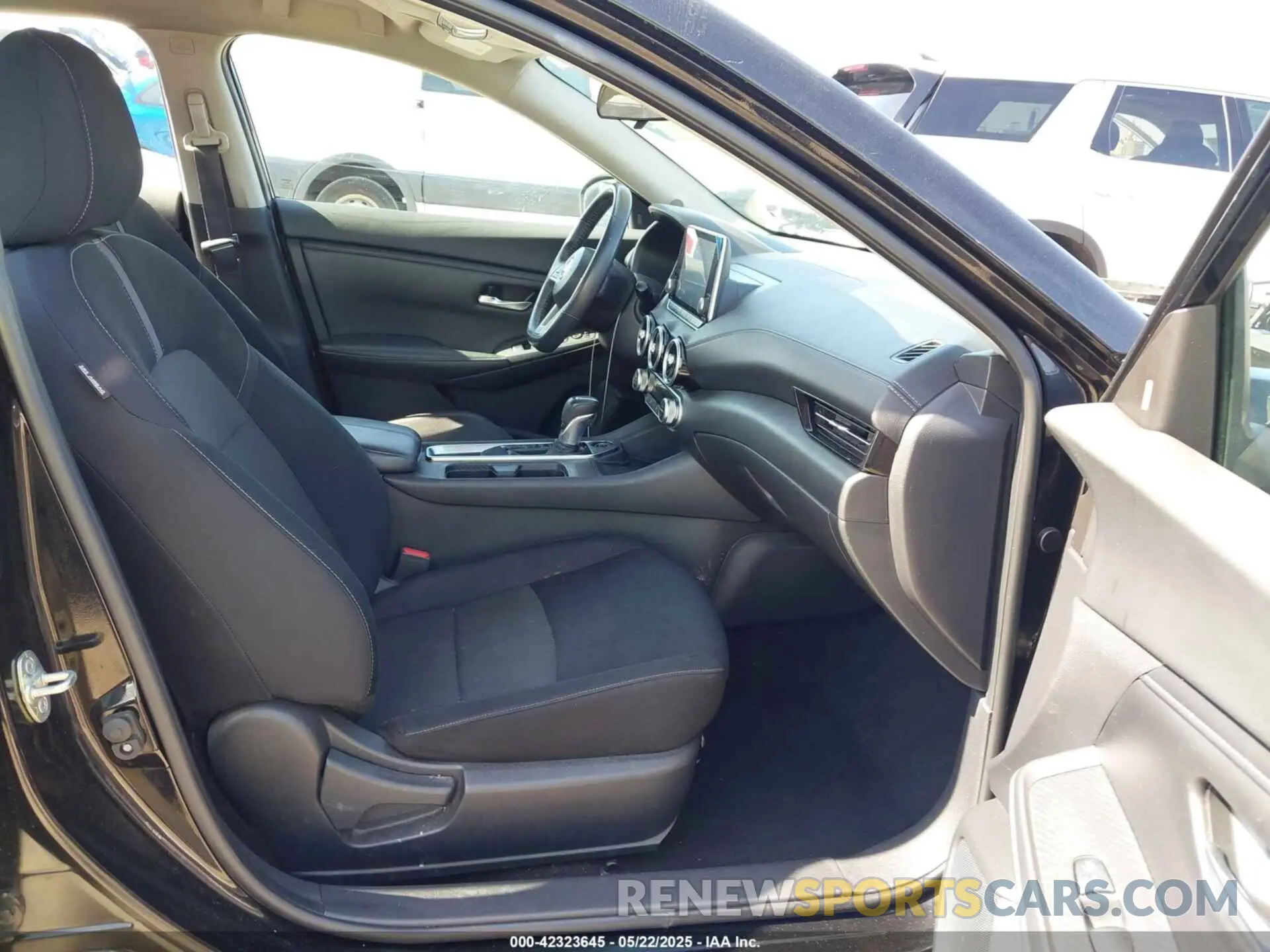 5 Photograph of a damaged car 3N1AB8CV7LY270036 NISSAN SENTRA 2020