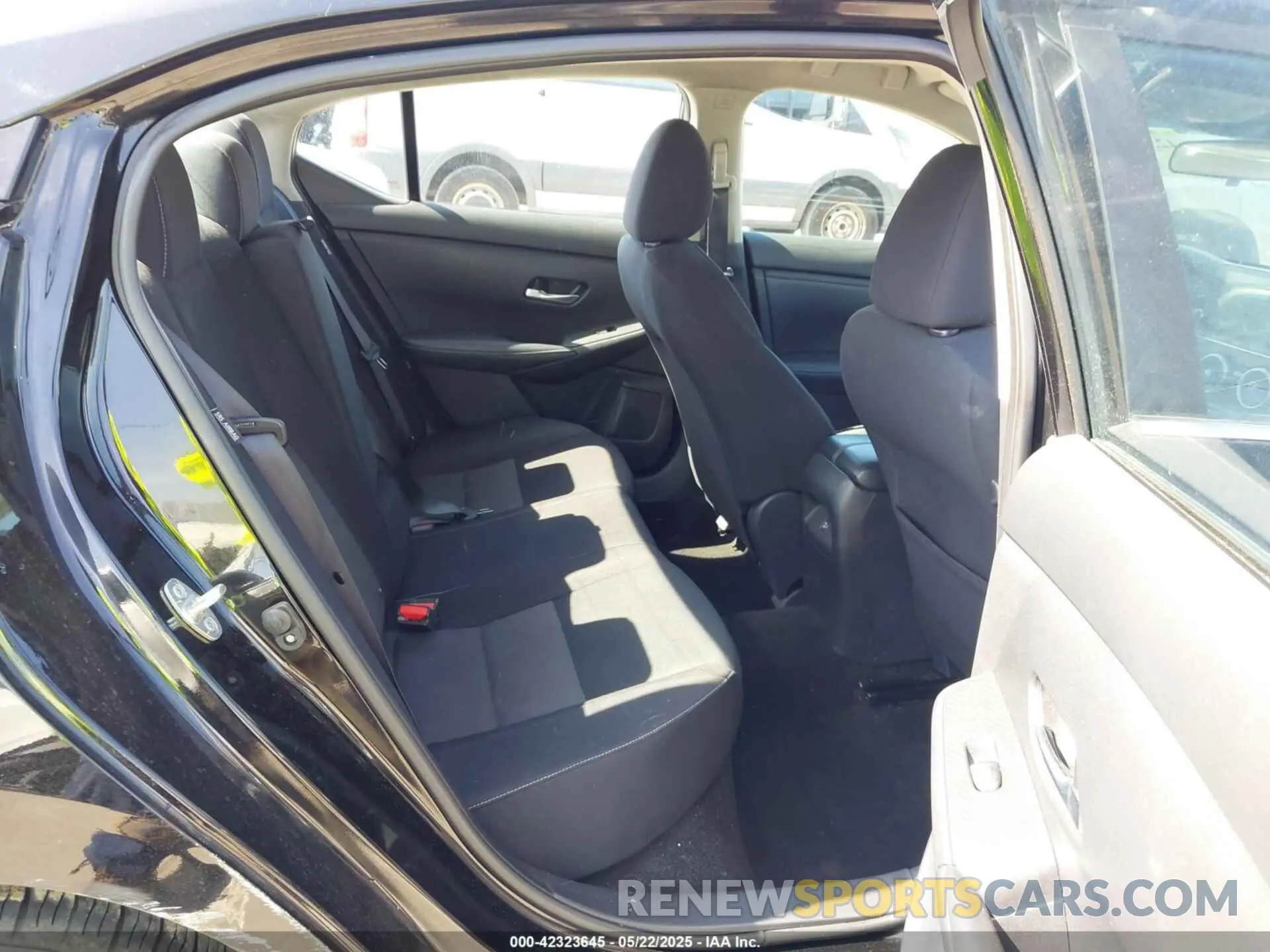 8 Photograph of a damaged car 3N1AB8CV7LY270036 NISSAN SENTRA 2020