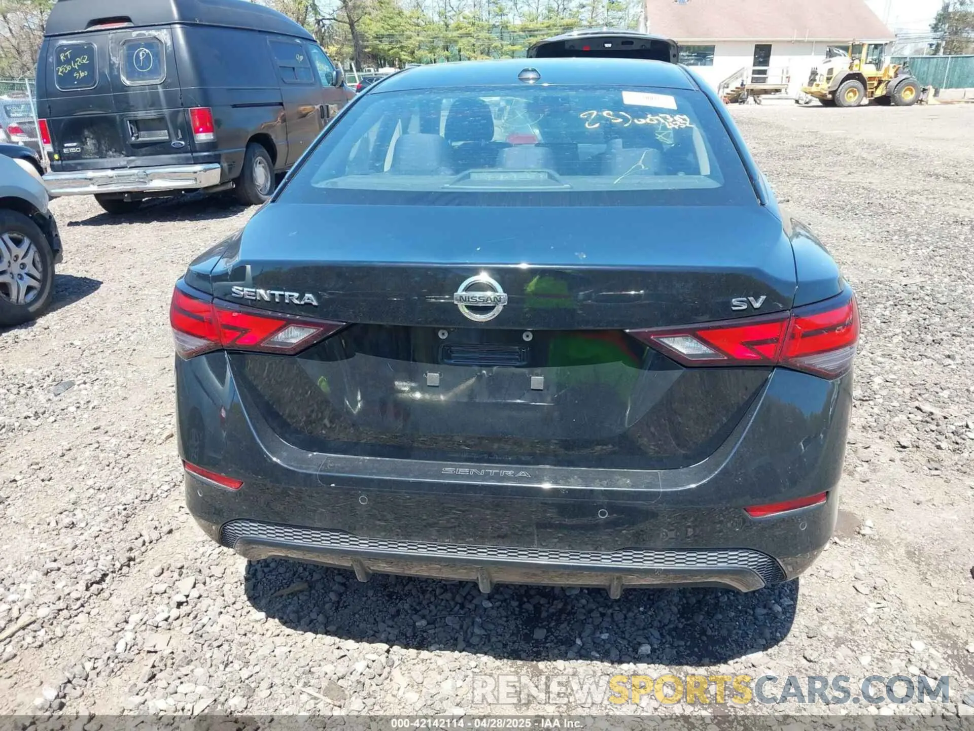 15 Photograph of a damaged car 3N1AB8CV9LY205897 NISSAN SENTRA 2020