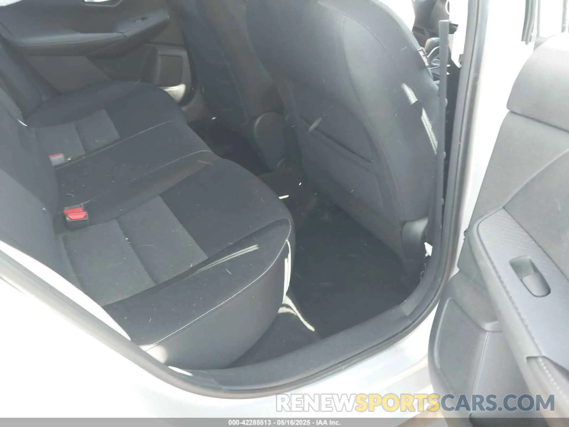 8 Photograph of a damaged car 3N1AB8CV9LY243226 NISSAN SENTRA 2020
