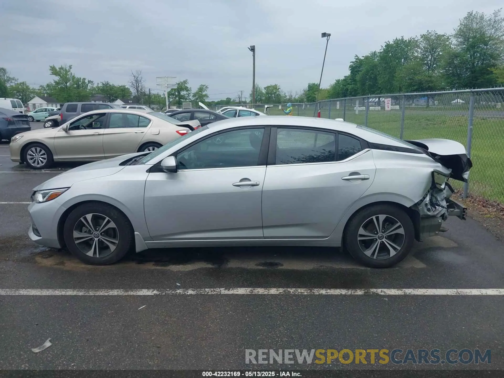 14 Photograph of a damaged car 3N1AB8CV9LY264805 NISSAN SENTRA 2020