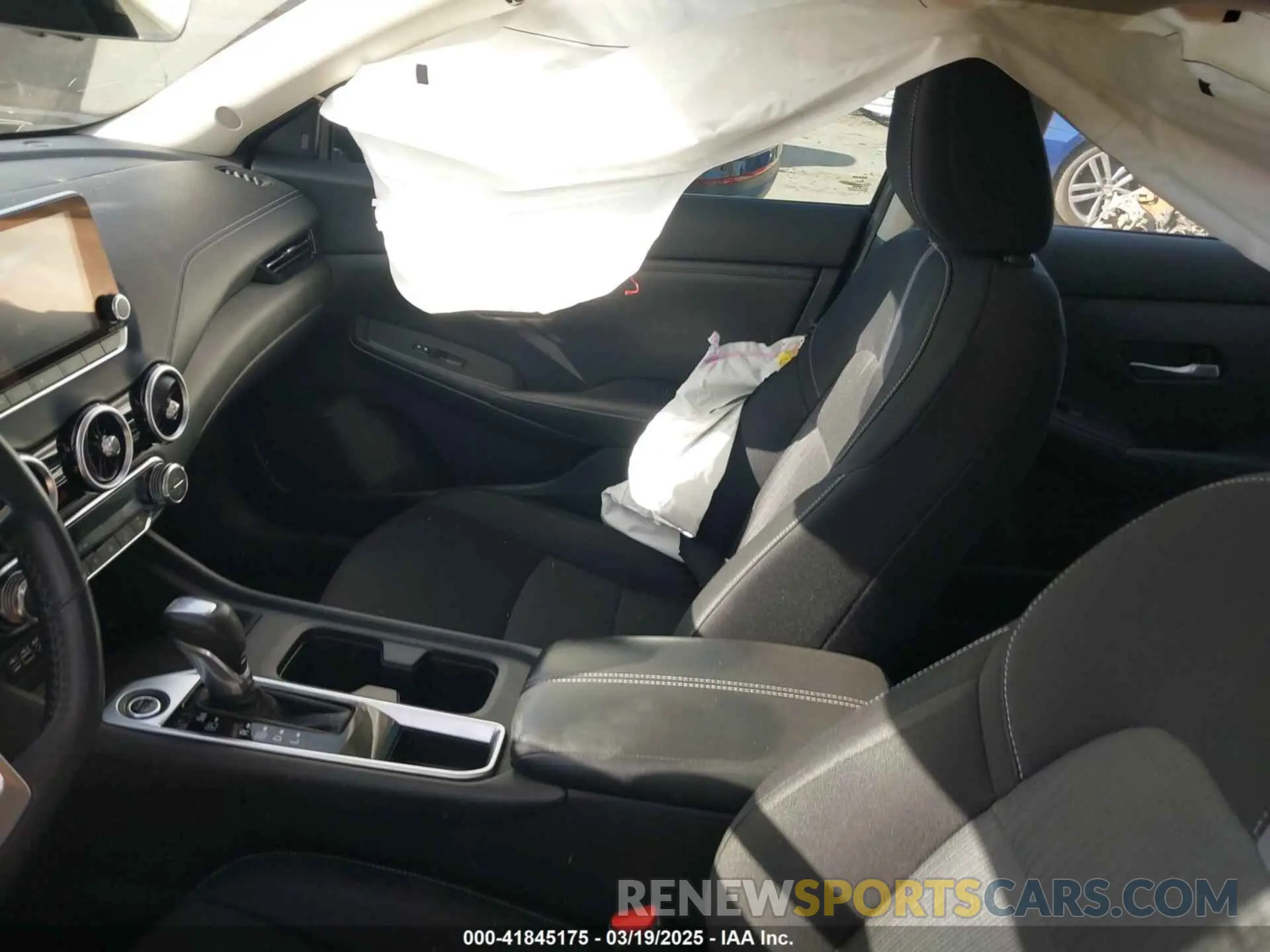 5 Photograph of a damaged car 3N1AB8CV9LY312853 NISSAN SENTRA 2020