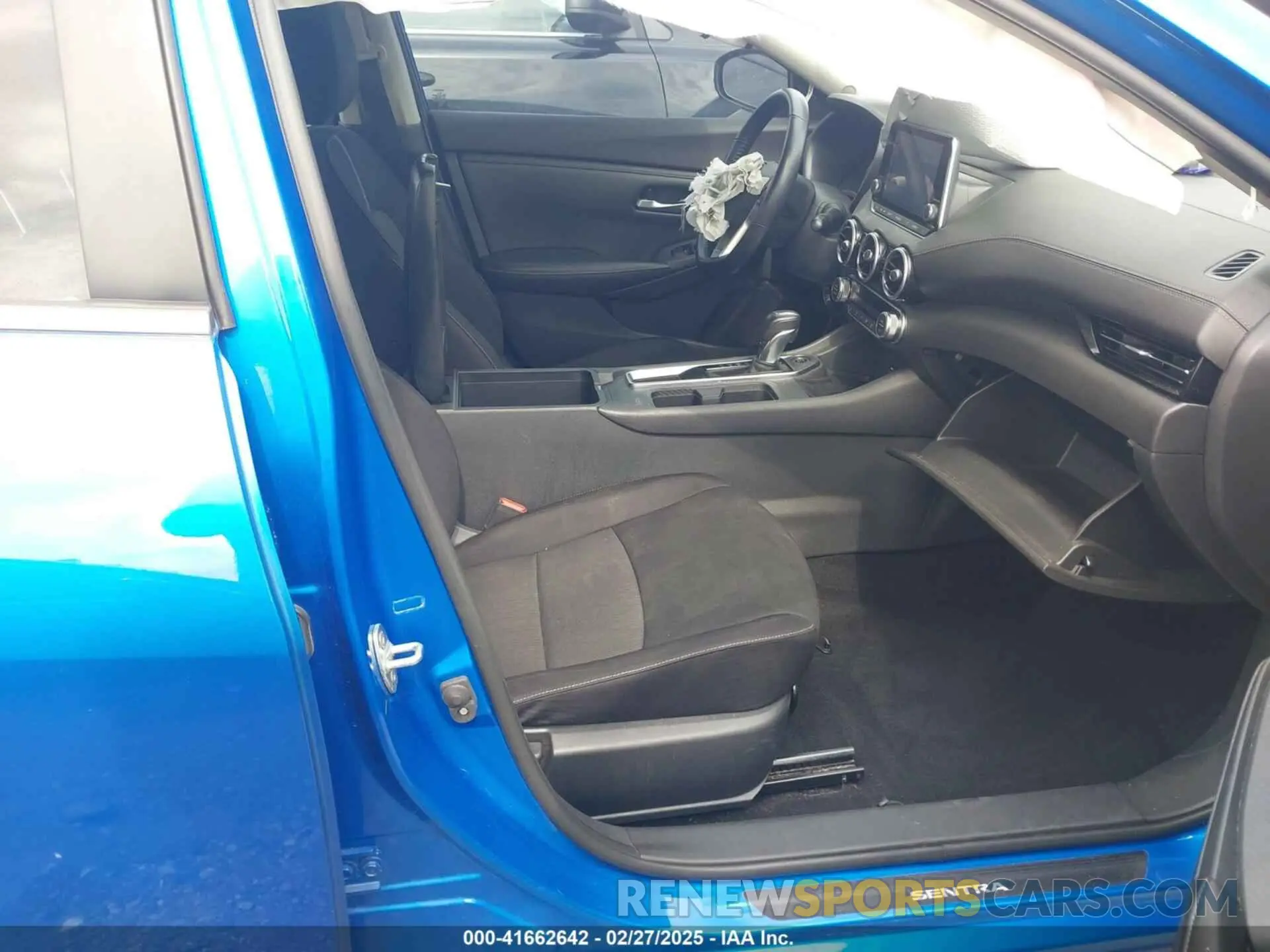 5 Photograph of a damaged car 3N1AB8CVXLY295948 NISSAN SENTRA 2020