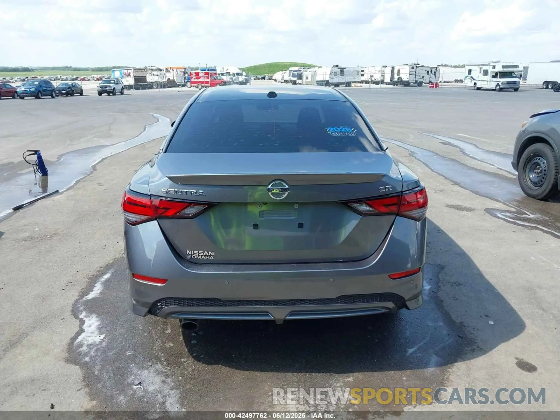 17 Photograph of a damaged car 3N1AB8DV0LY246885 NISSAN SENTRA 2020