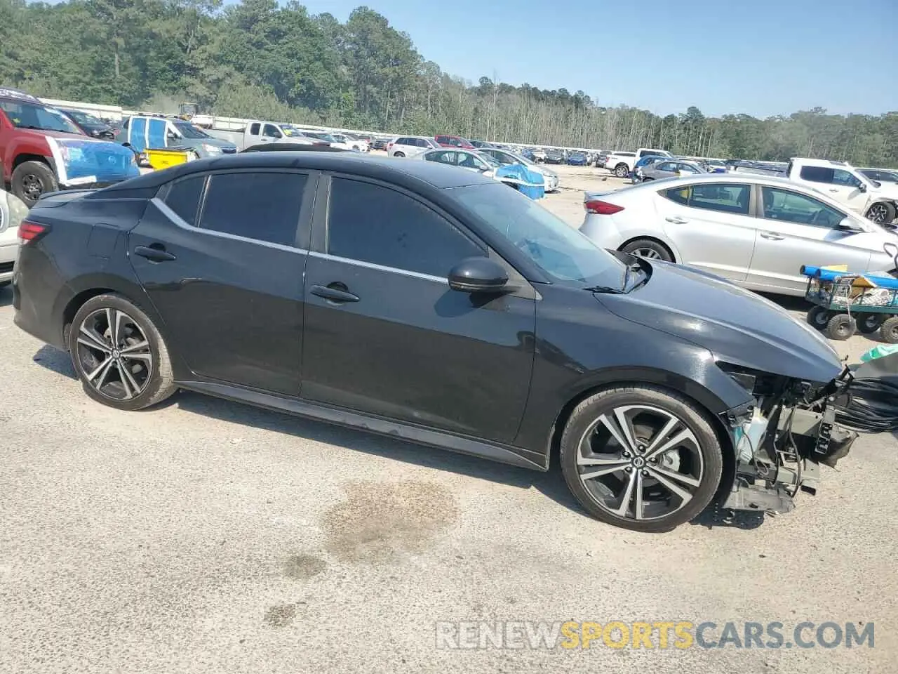 4 Photograph of a damaged car 3N1AB8DV3LY257623 NISSAN SENTRA 2020