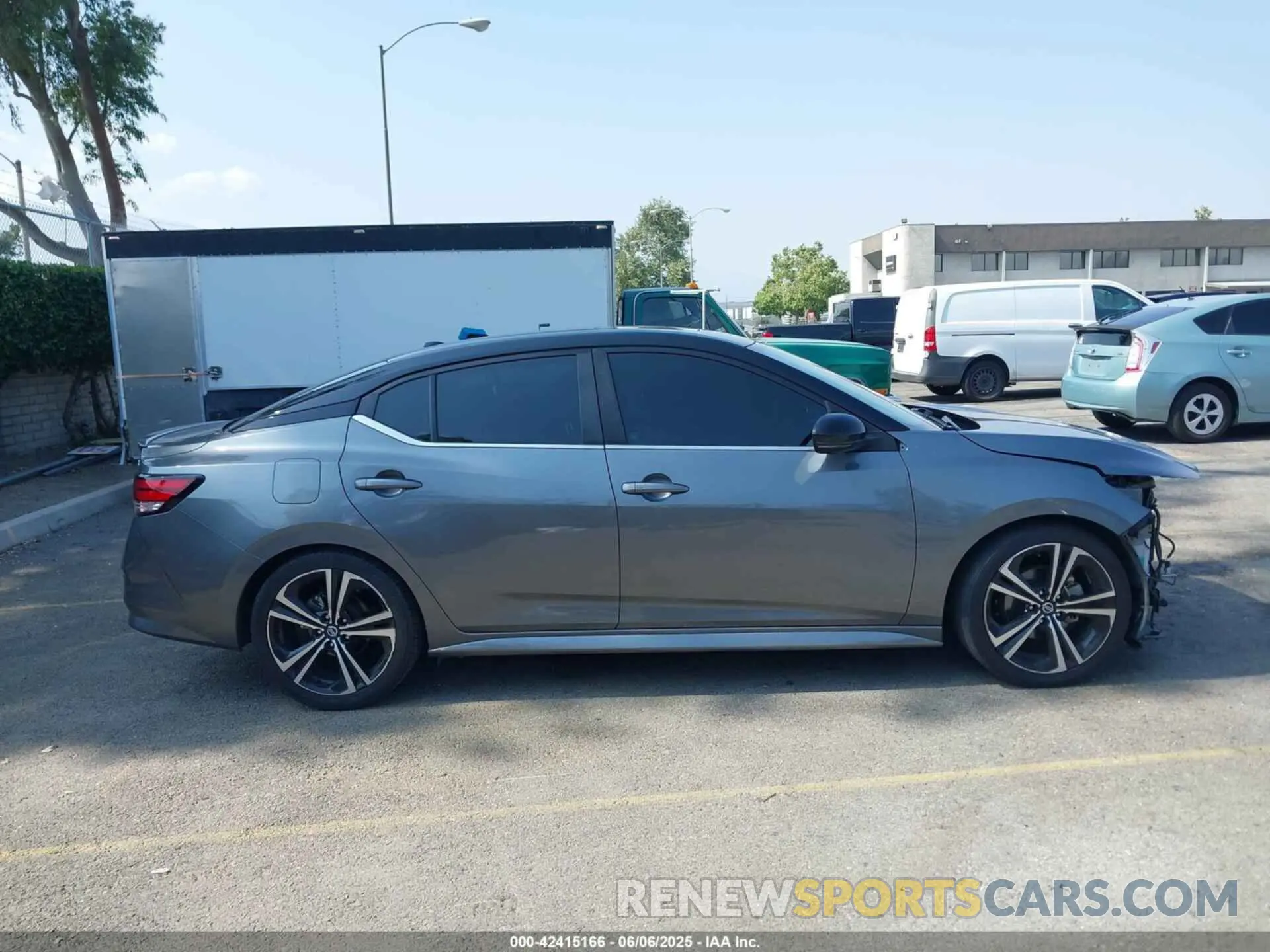 13 Photograph of a damaged car 3N1AB8DV3LY308439 NISSAN SENTRA 2020