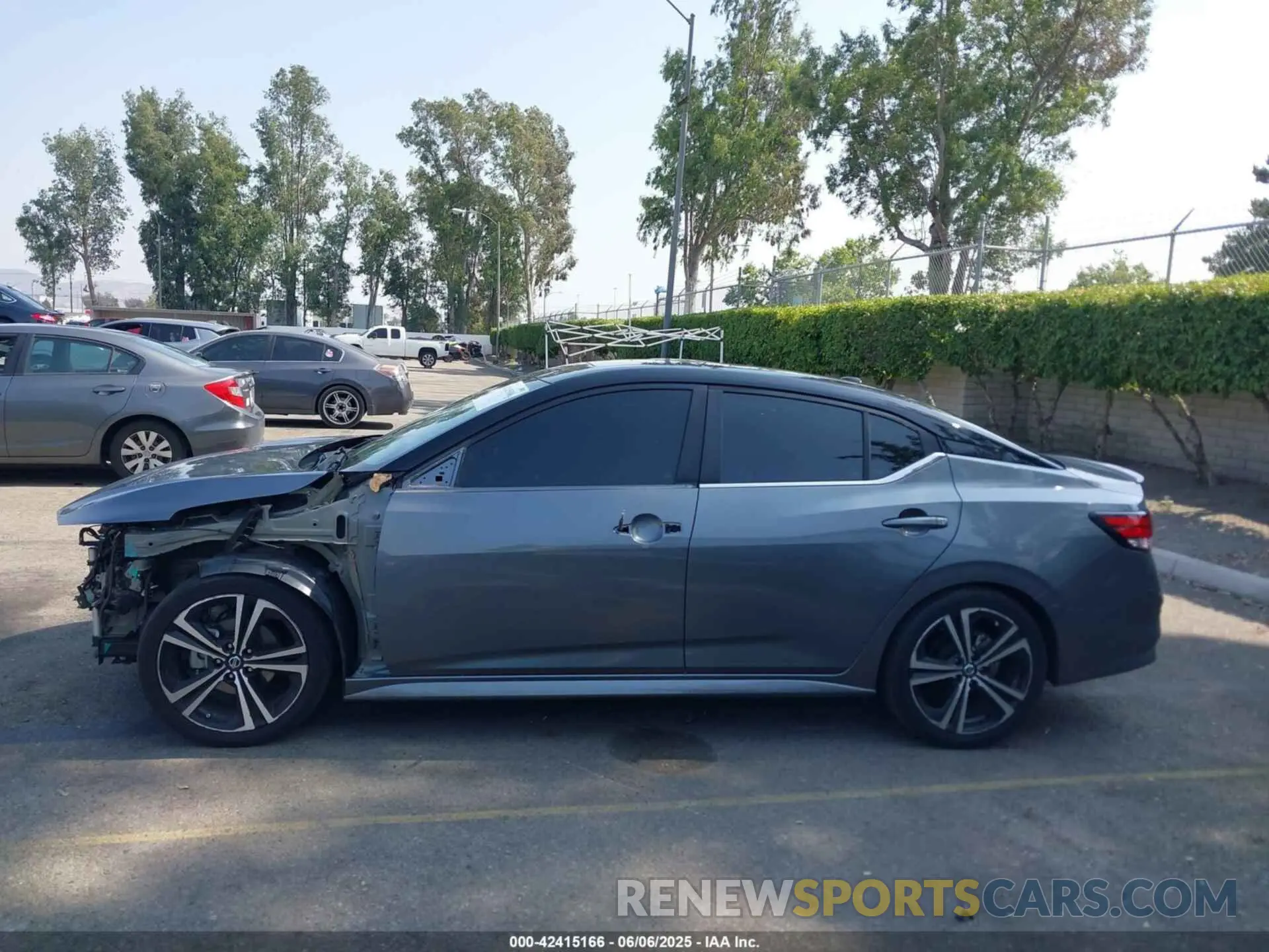 14 Photograph of a damaged car 3N1AB8DV3LY308439 NISSAN SENTRA 2020
