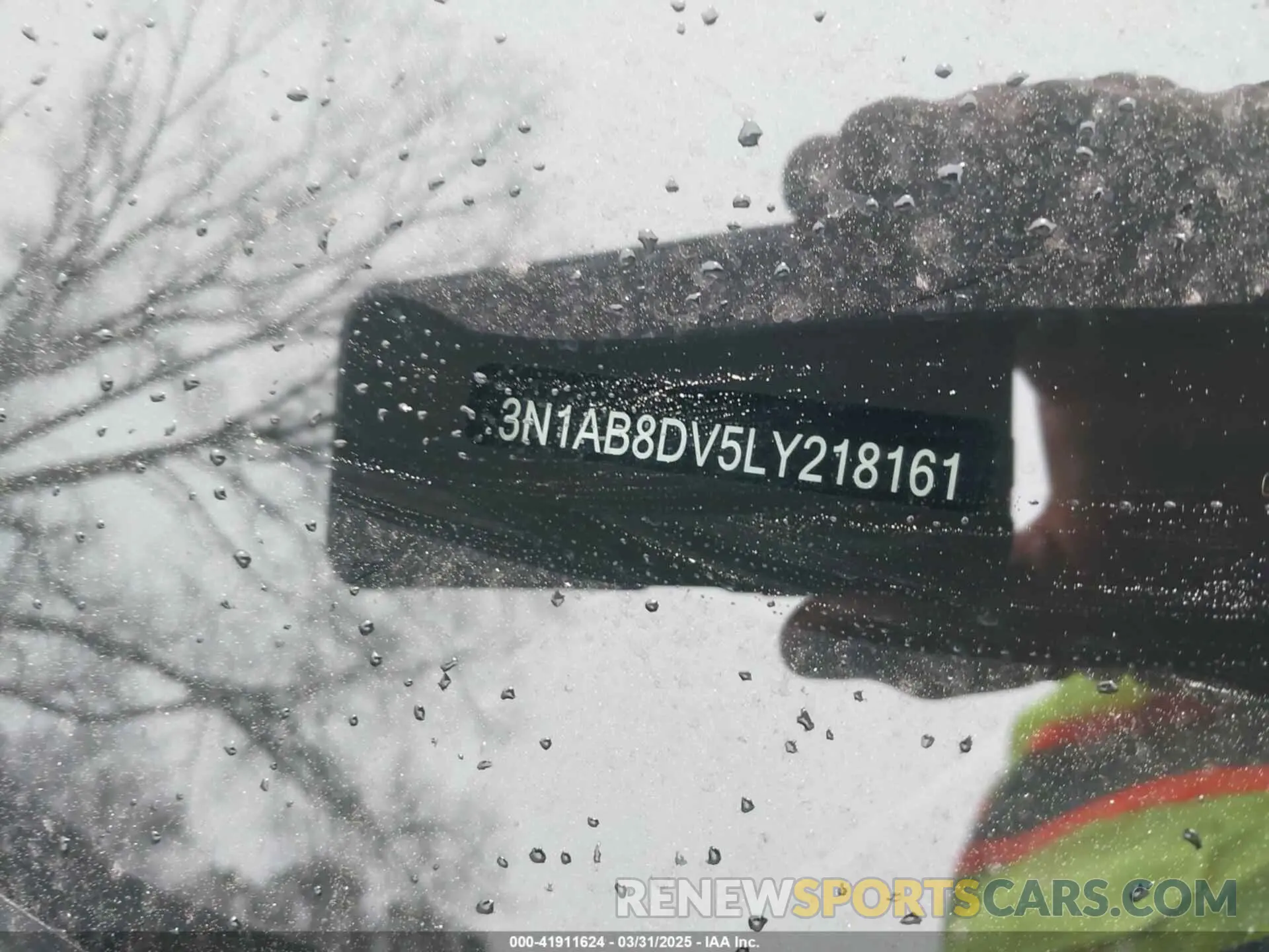 17 Photograph of a damaged car 3N1AB8DV5LY218161 NISSAN SENTRA 2020