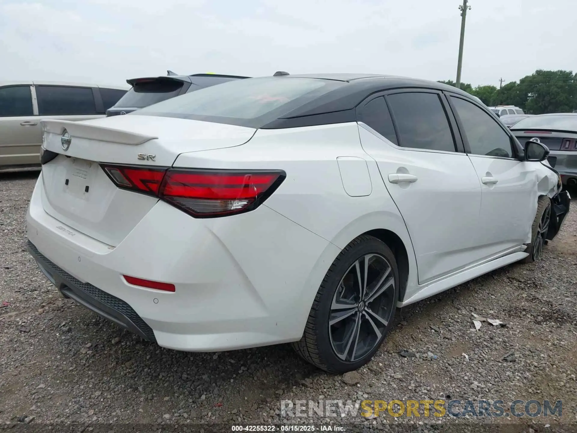 4 Photograph of a damaged car 3N1AB8DV6LY241609 NISSAN SENTRA 2020