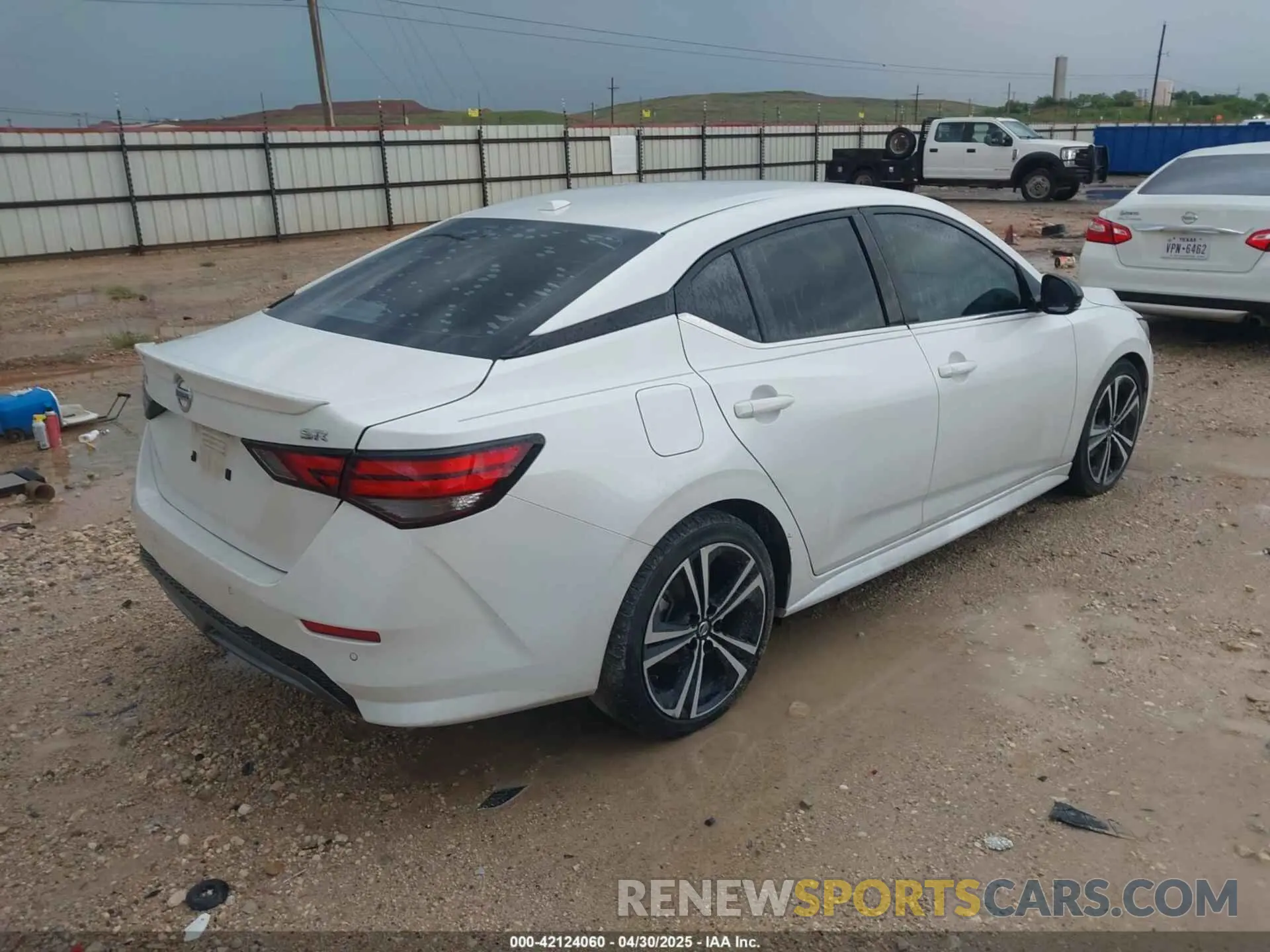 4 Photograph of a damaged car 3N1AB8DV6LY253856 NISSAN SENTRA 2020