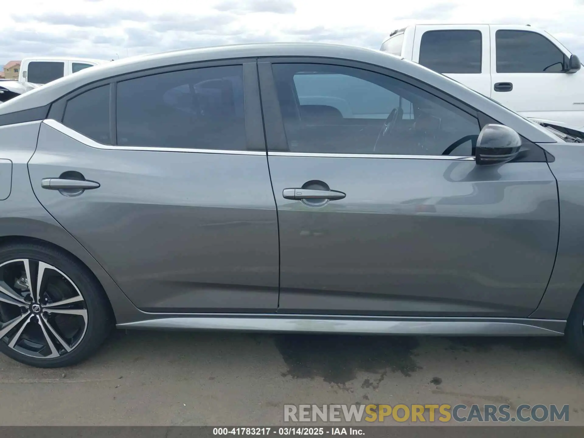 14 Photograph of a damaged car 3N1AB8DV9LY221547 NISSAN SENTRA 2020