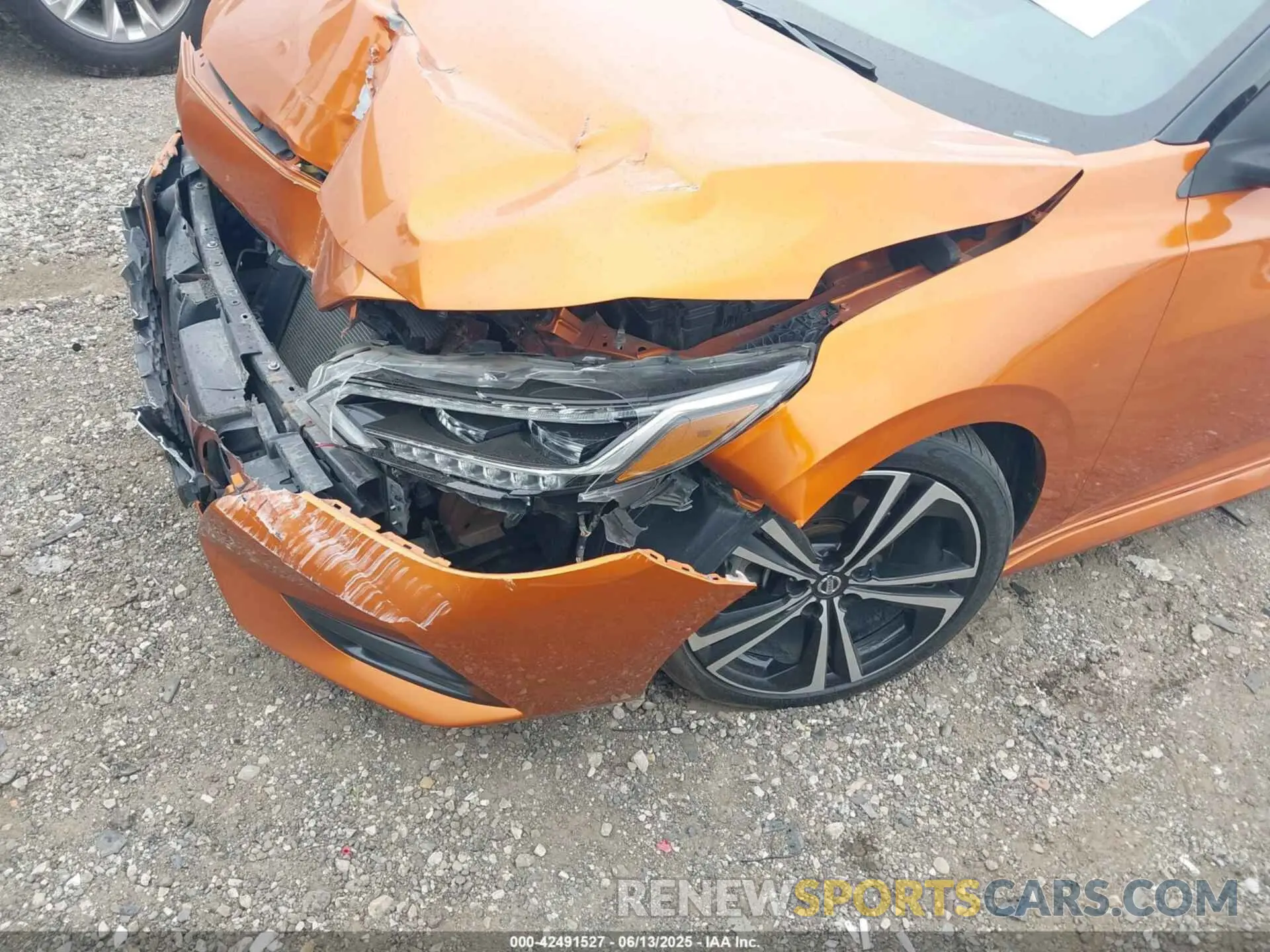 18 Photograph of a damaged car 3N1AB8DV9LY260106 NISSAN SENTRA 2020