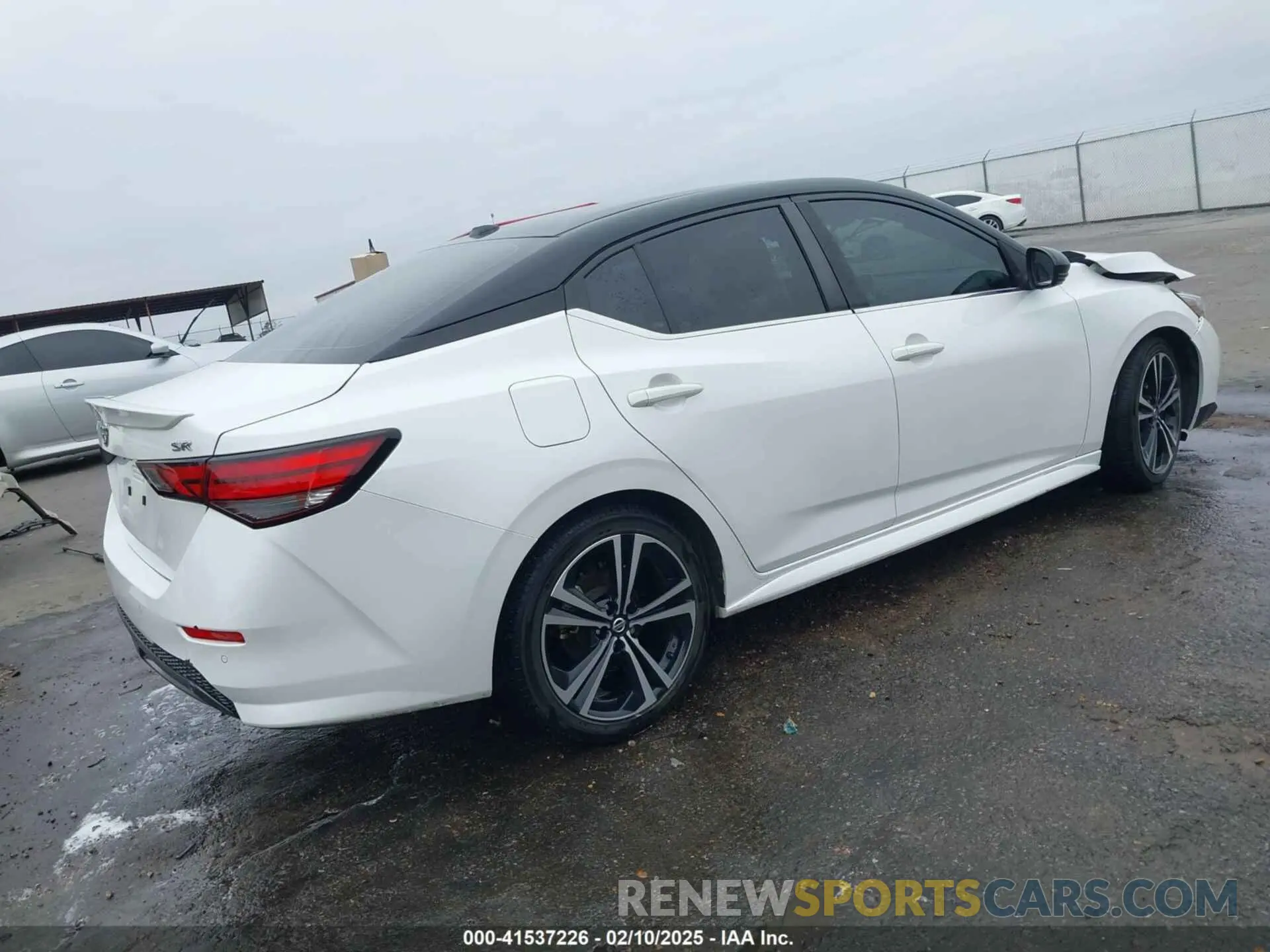 4 Photograph of a damaged car 3N1AB8DVXLY286178 NISSAN SENTRA 2020