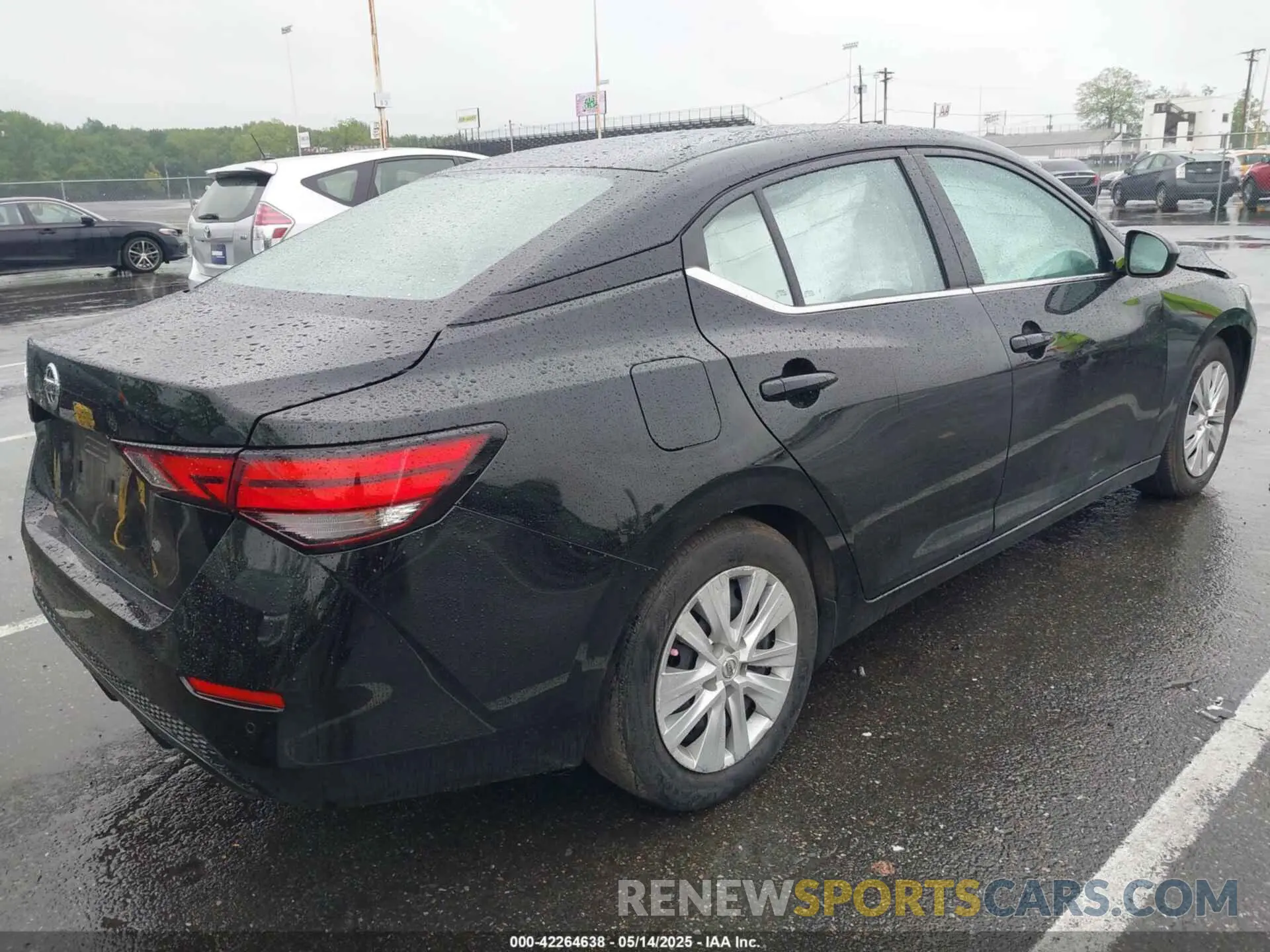 4 Photograph of a damaged car 3N1AB8BV5MY317714 NISSAN SENTRA 2021