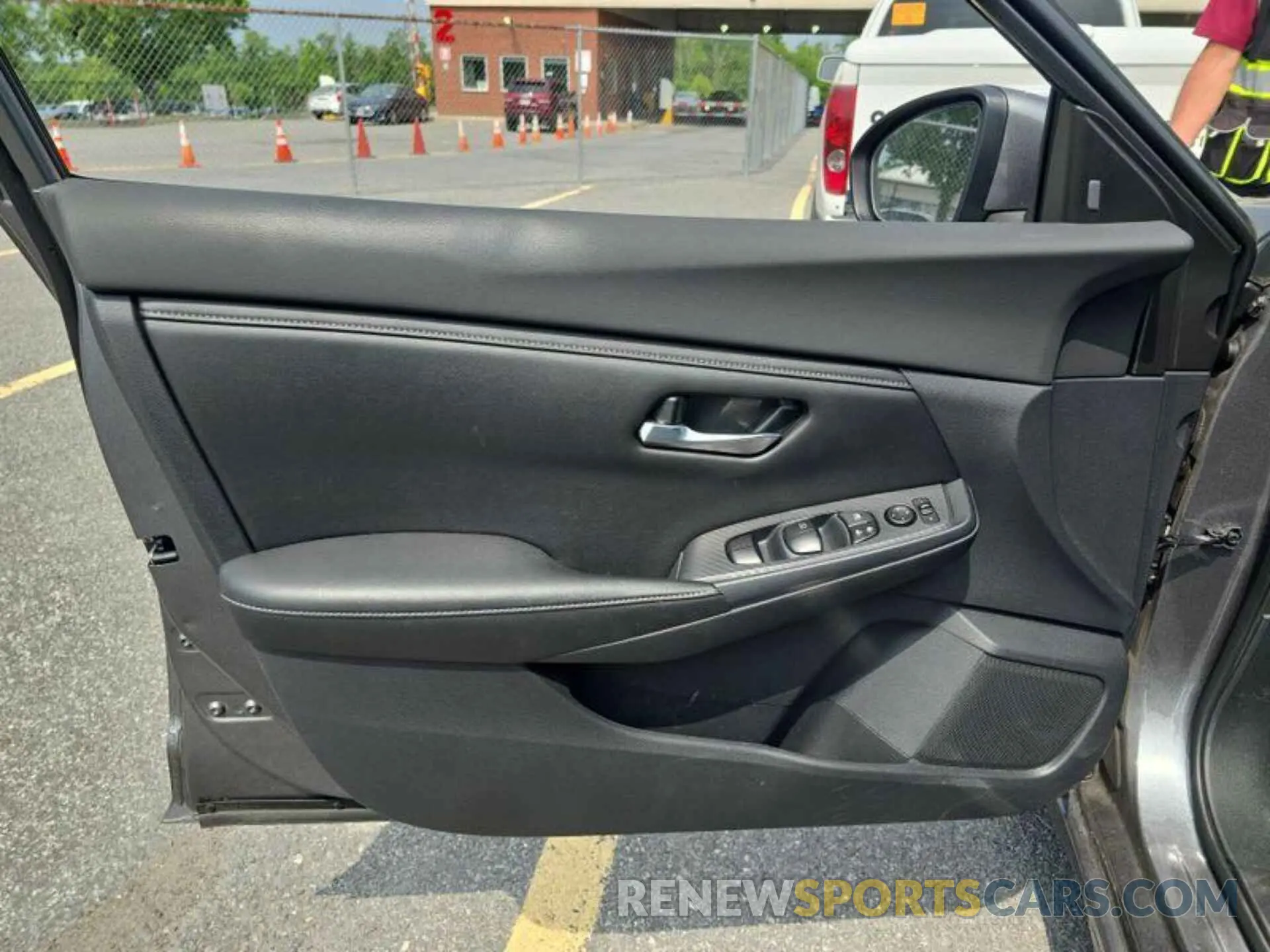 9 Photograph of a damaged car 3N1AB8BV6MY210008 NISSAN SENTRA 2021