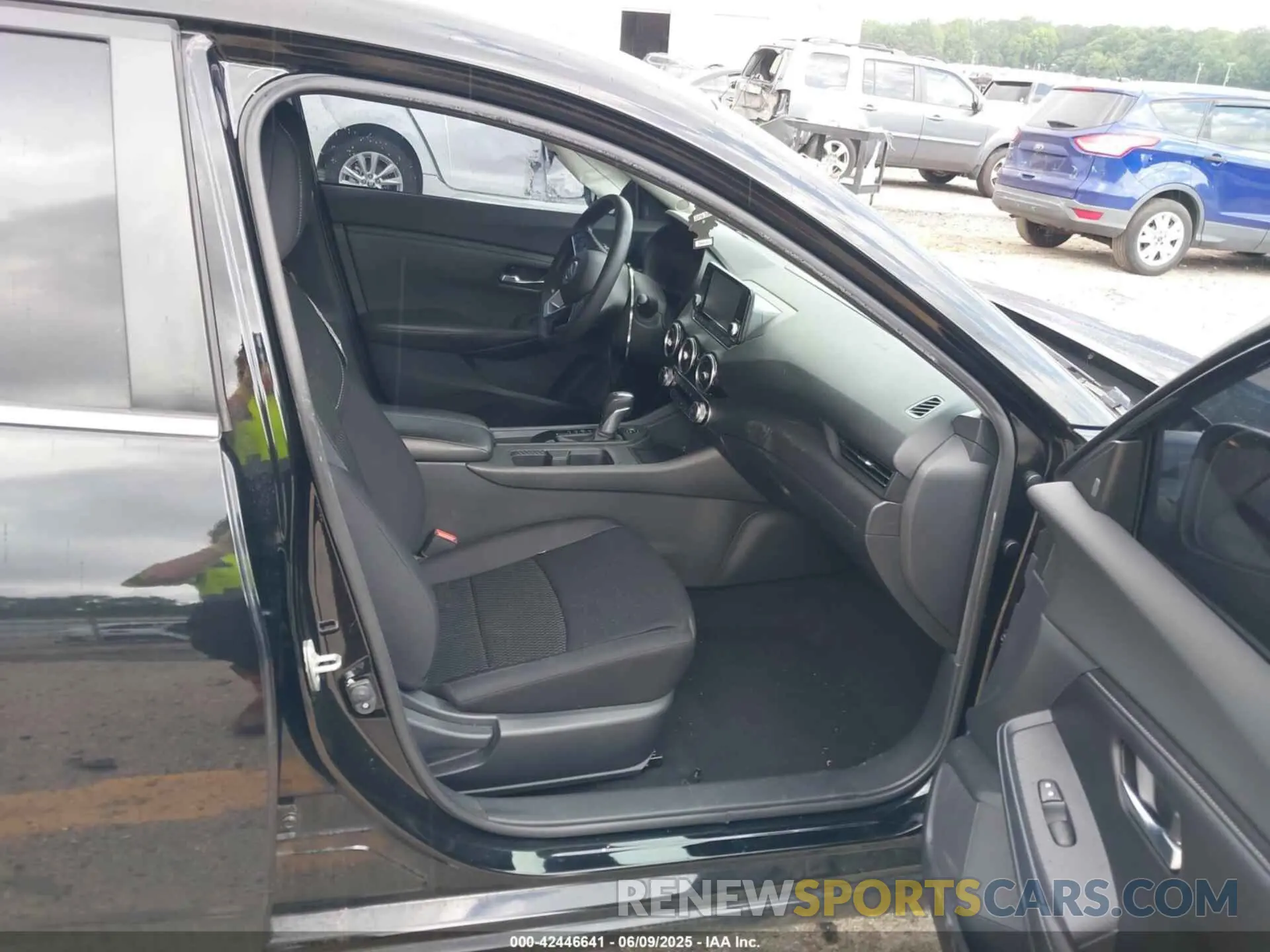 5 Photograph of a damaged car 3N1AB8BV6MY242165 NISSAN SENTRA 2021