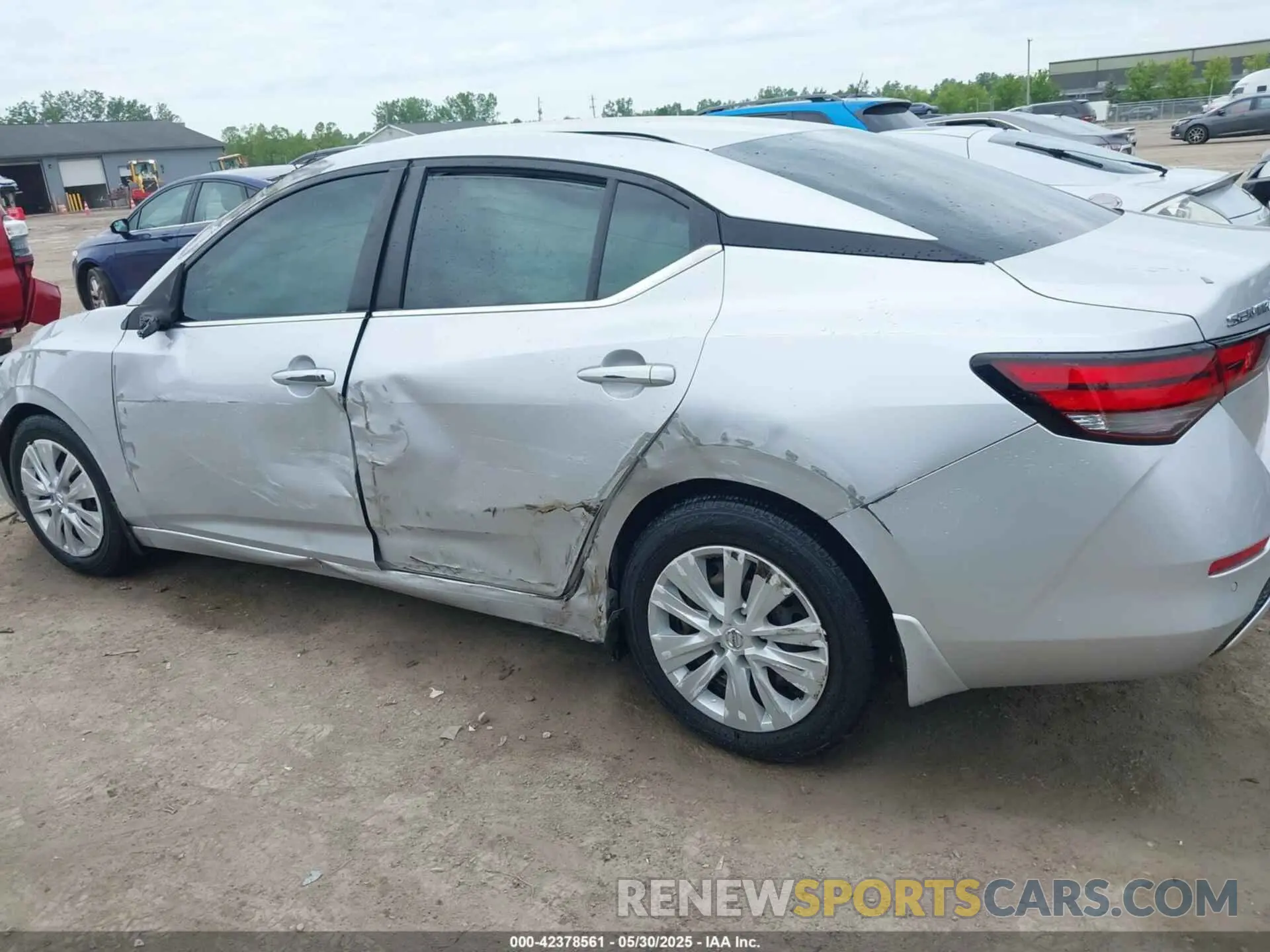 13 Photograph of a damaged car 3N1AB8BV9MY329655 NISSAN SENTRA 2021