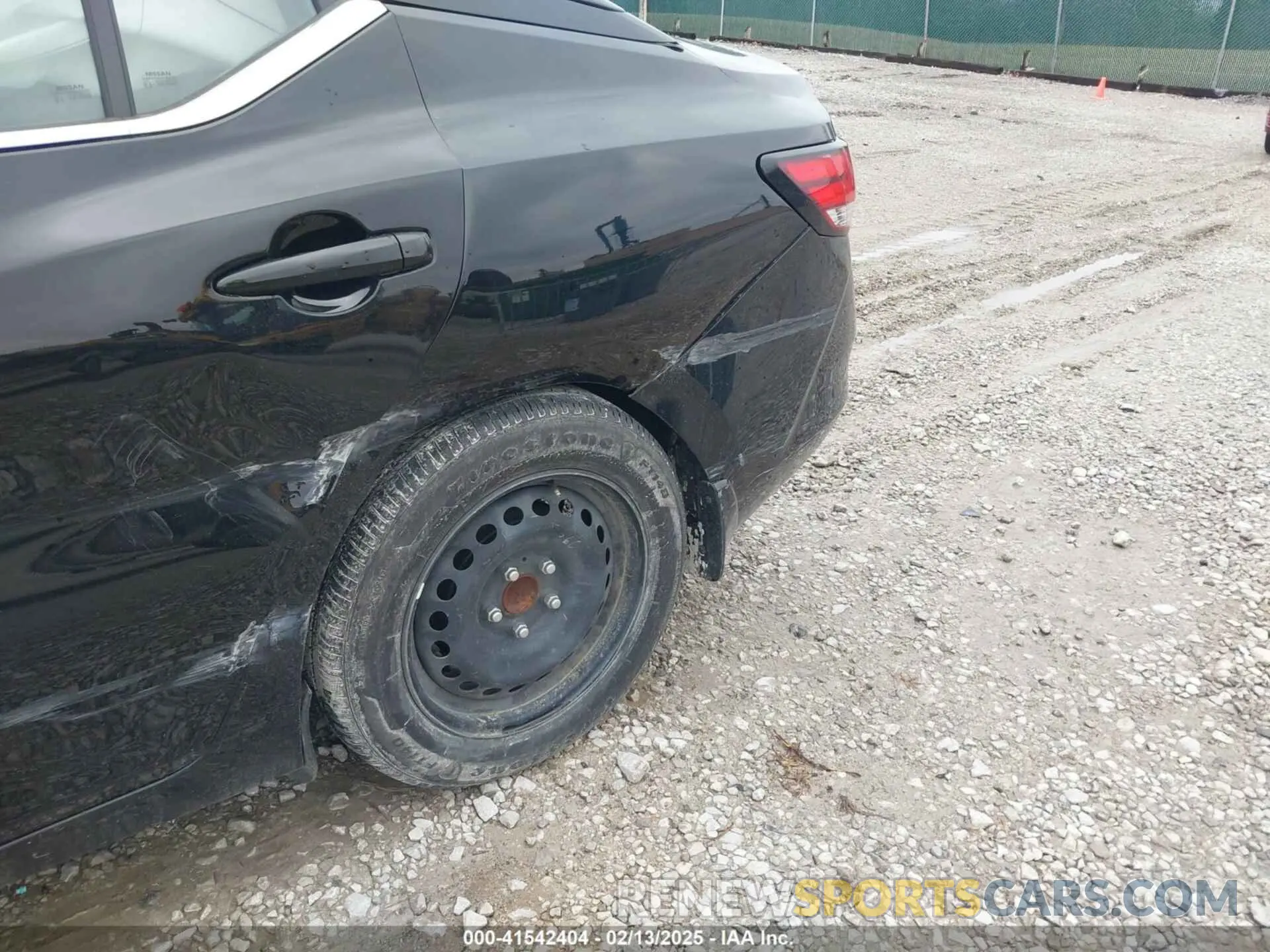 17 Photograph of a damaged car 3N1AB8BVXMY292275 NISSAN SENTRA 2021