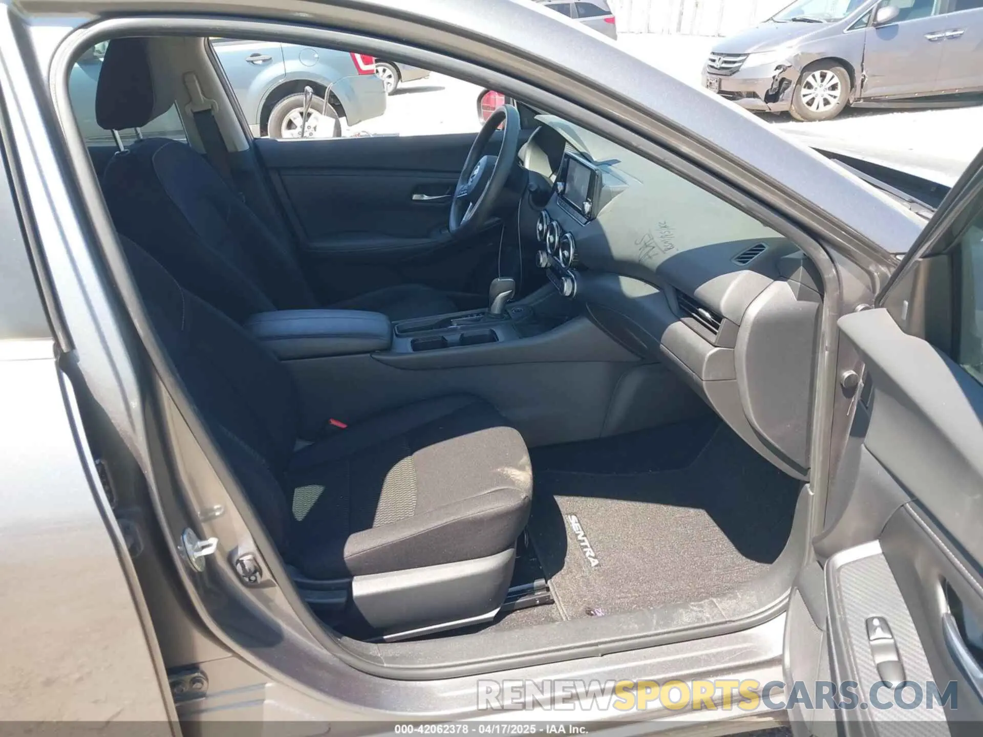 5 Photograph of a damaged car 3N1AB8BVXMY305283 NISSAN SENTRA 2021