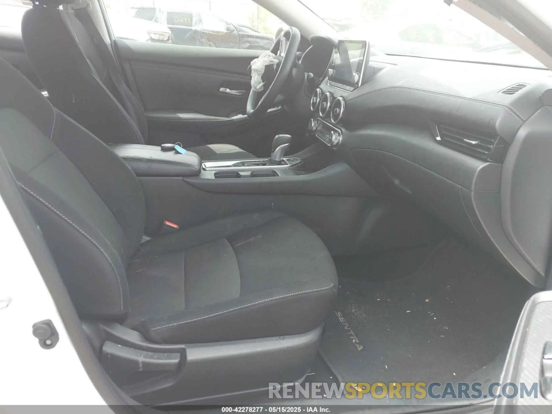 5 Photograph of a damaged car 3N1AB8CV2MY264419 NISSAN SENTRA 2021