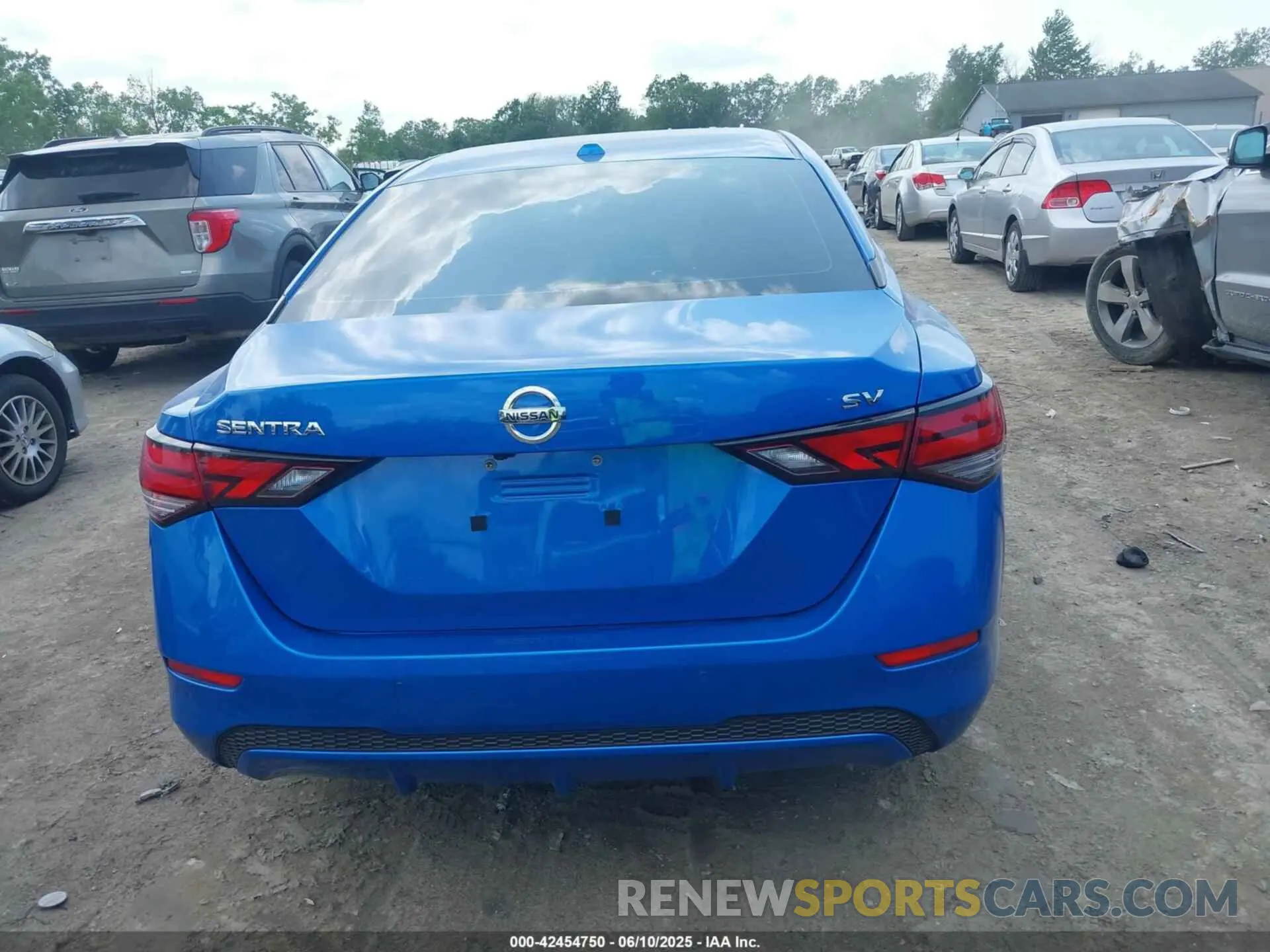 17 Photograph of a damaged car 3N1AB8CV2MY276067 NISSAN SENTRA 2021