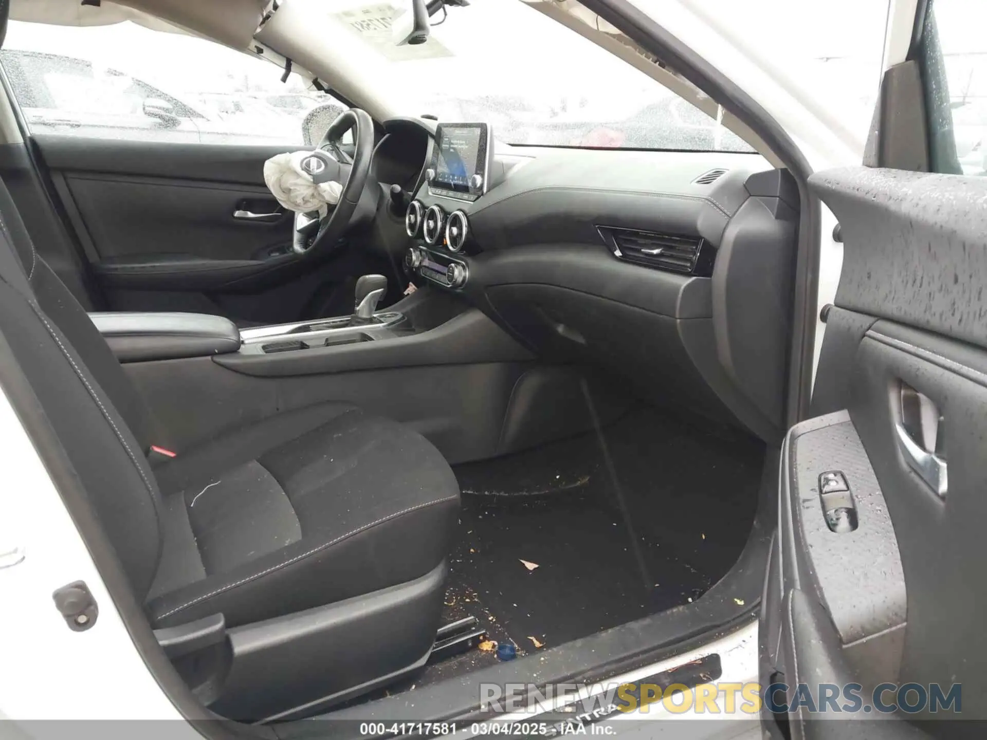 5 Photograph of a damaged car 3N1AB8CV2MY306555 NISSAN SENTRA 2021