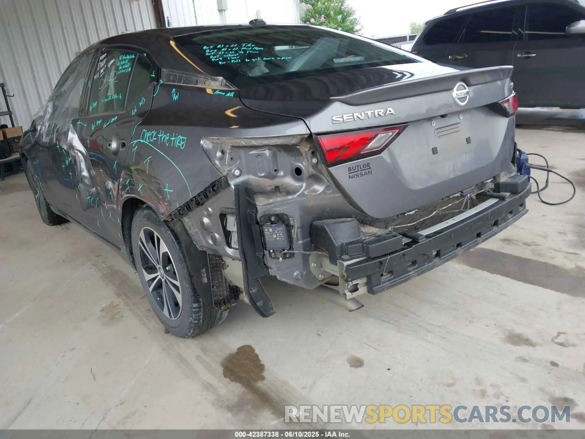 21 Photograph of a damaged car 3N1AB8CV3MY258015 NISSAN SENTRA 2021