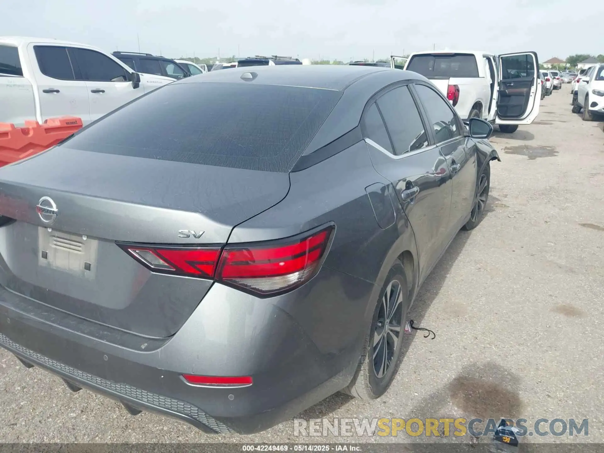 4 Photograph of a damaged car 3N1AB8CV5MY241717 NISSAN SENTRA 2021
