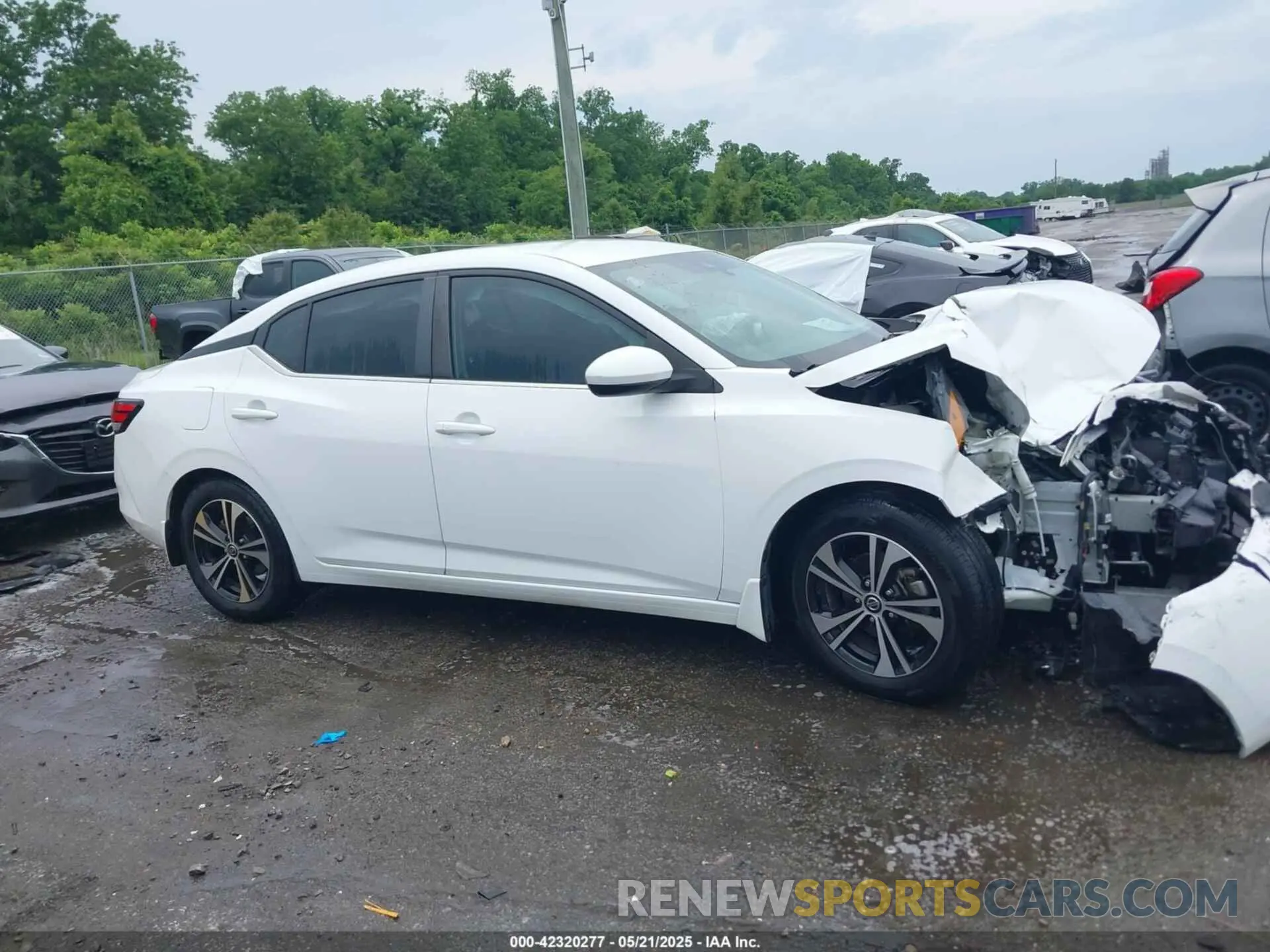 13 Photograph of a damaged car 3N1AB8CV5MY325729 NISSAN SENTRA 2021