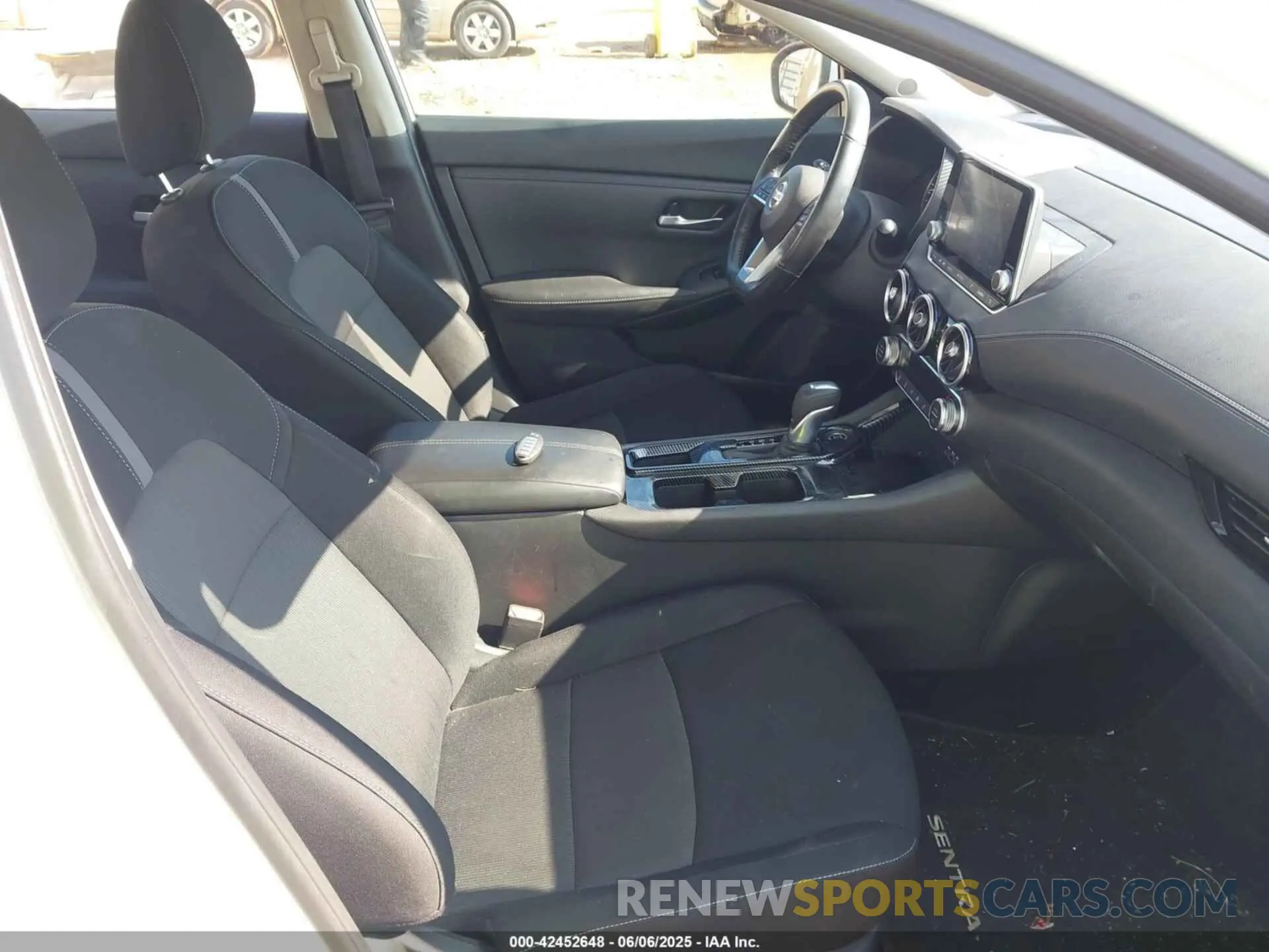 5 Photograph of a damaged car 3N1AB8CVXMY306982 NISSAN SENTRA 2021