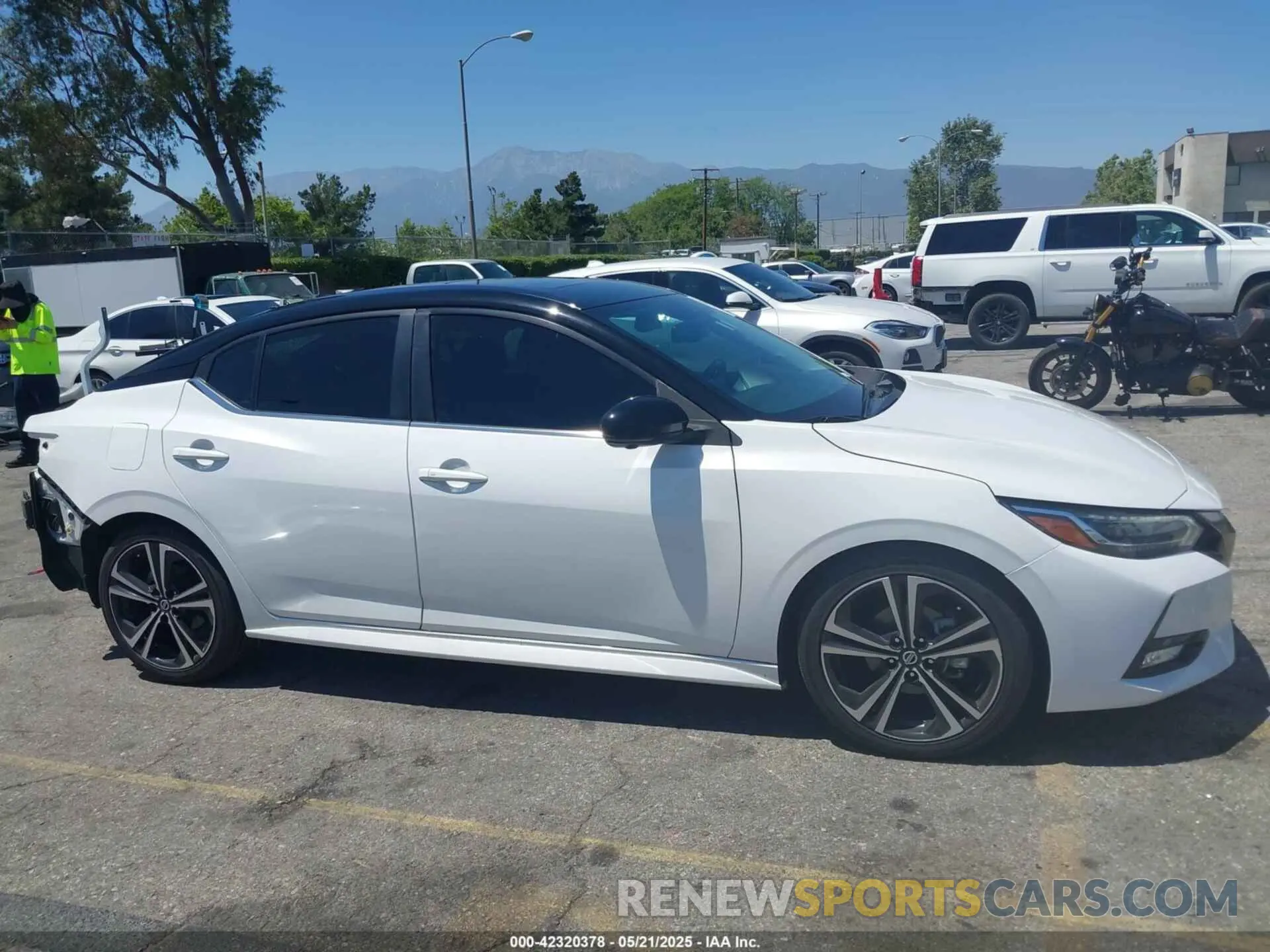 14 Photograph of a damaged car 3N1AB8DV0MY245835 NISSAN SENTRA 2021