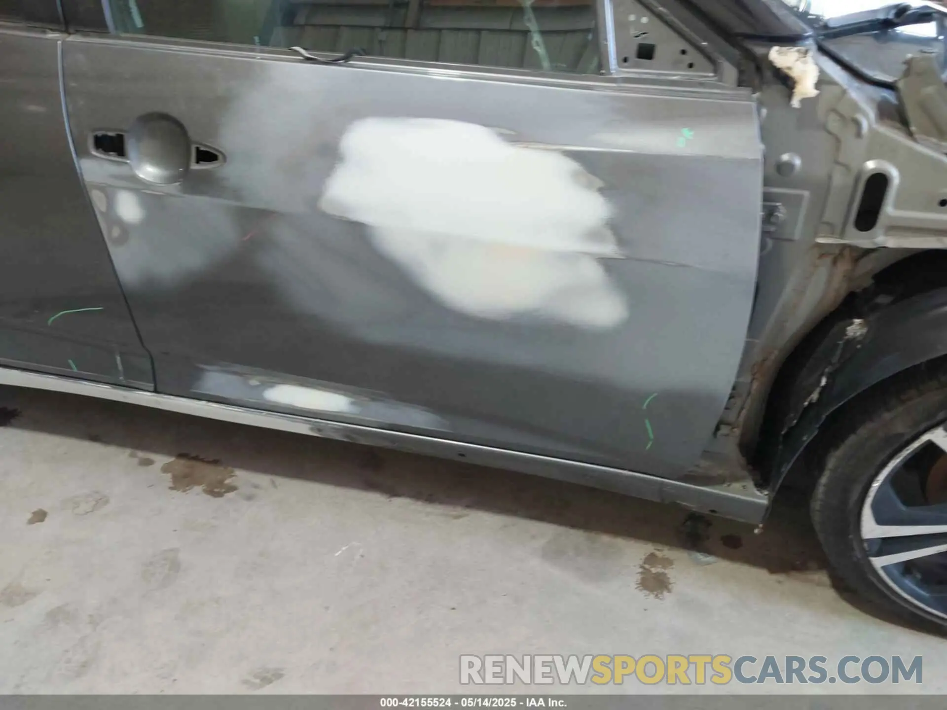19 Photograph of a damaged car 3N1AB8DV6MY211754 NISSAN SENTRA 2021