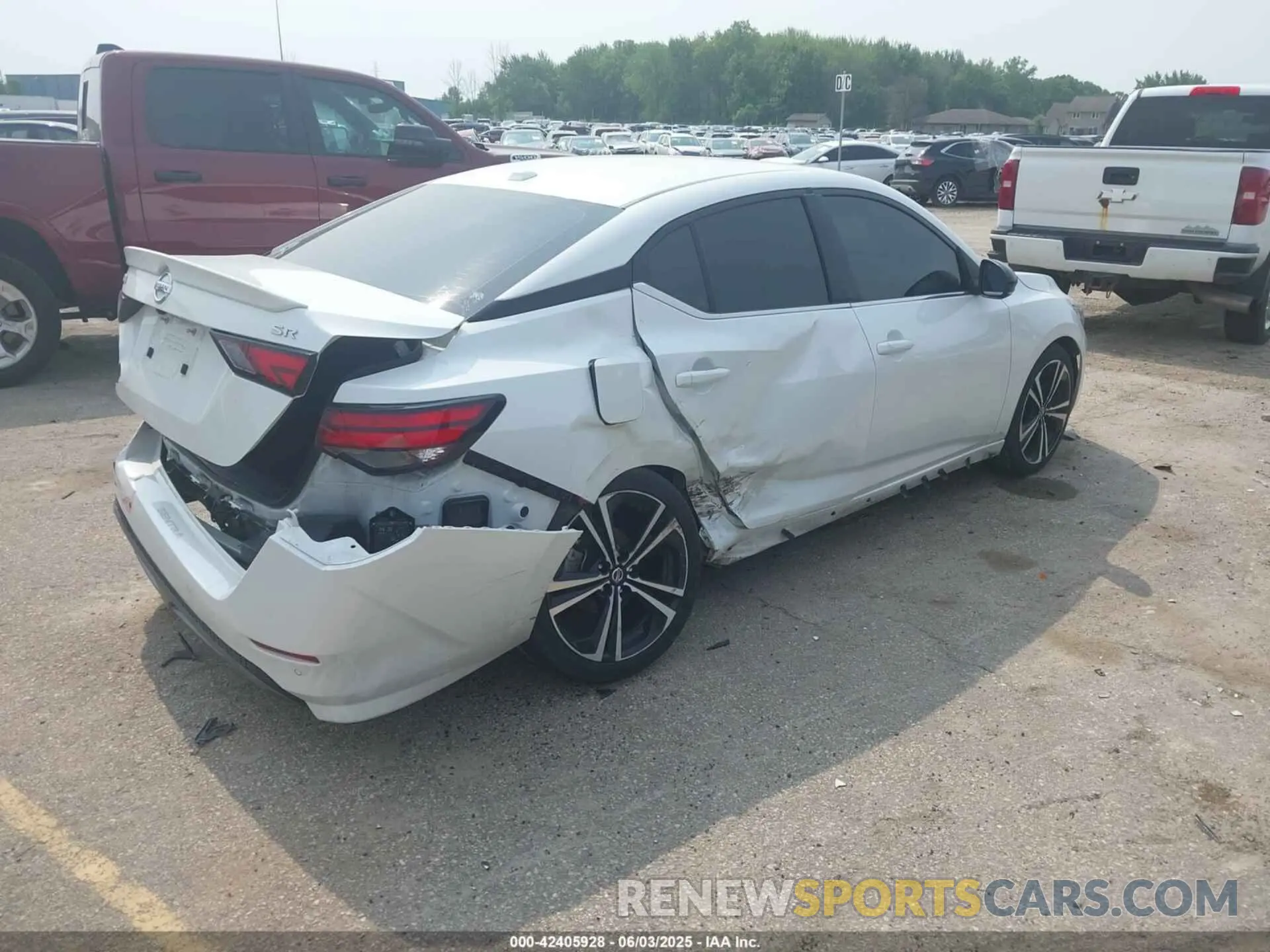 4 Photograph of a damaged car 3N1AB8DV7MY330705 NISSAN SENTRA 2021