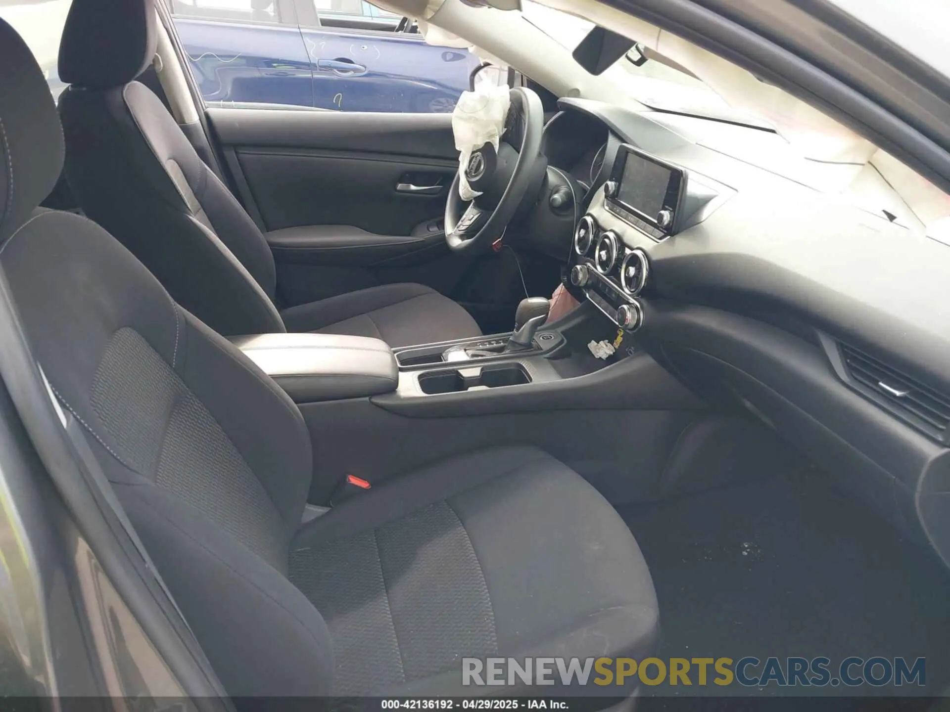 5 Photograph of a damaged car 3N1AB8BV0NY281819 NISSAN SENTRA 2022