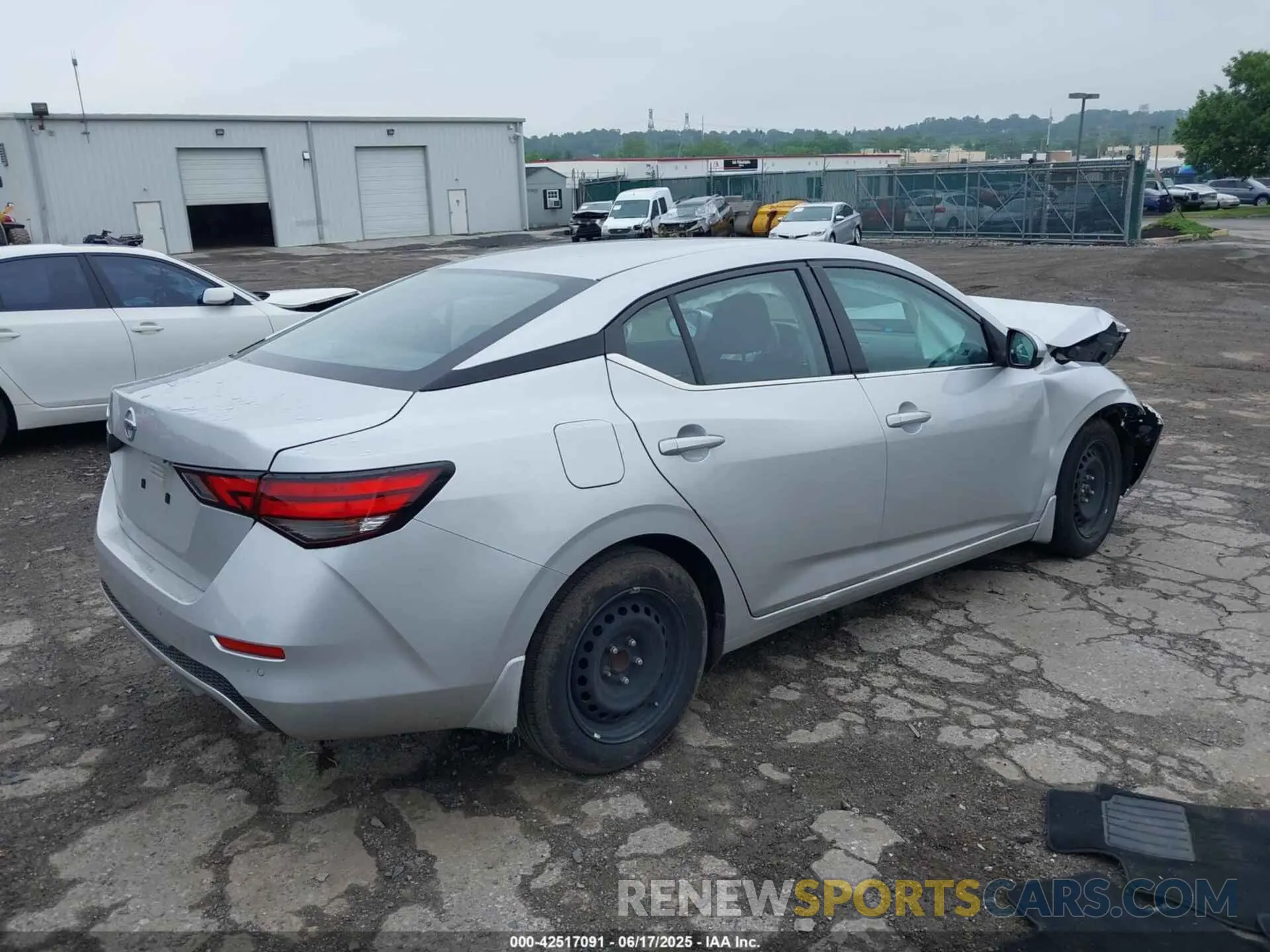 4 Photograph of a damaged car 3N1AB8BV2NY225915 NISSAN SENTRA 2022