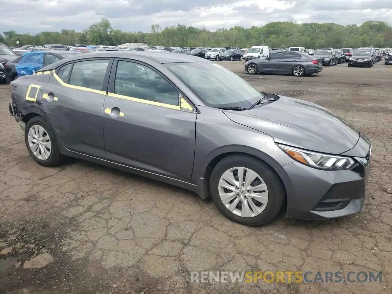 4 Photograph of a damaged car 3N1AB8BV2NY239975 NISSAN SENTRA 2022