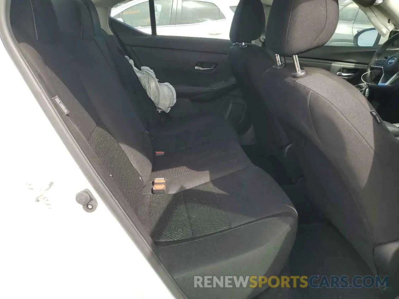 10 Photograph of a damaged car 3N1AB8BV3NY252315 NISSAN SENTRA 2022