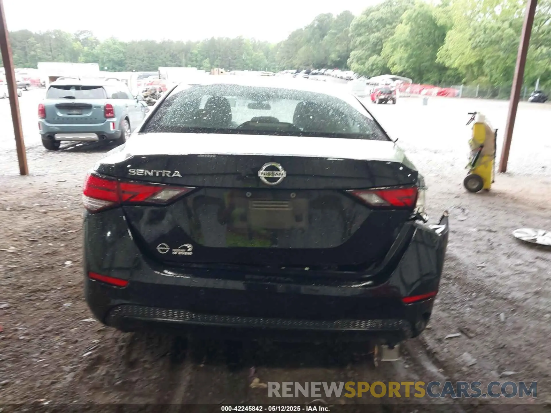 17 Photograph of a damaged car 3N1AB8BV3NY281104 NISSAN SENTRA 2022