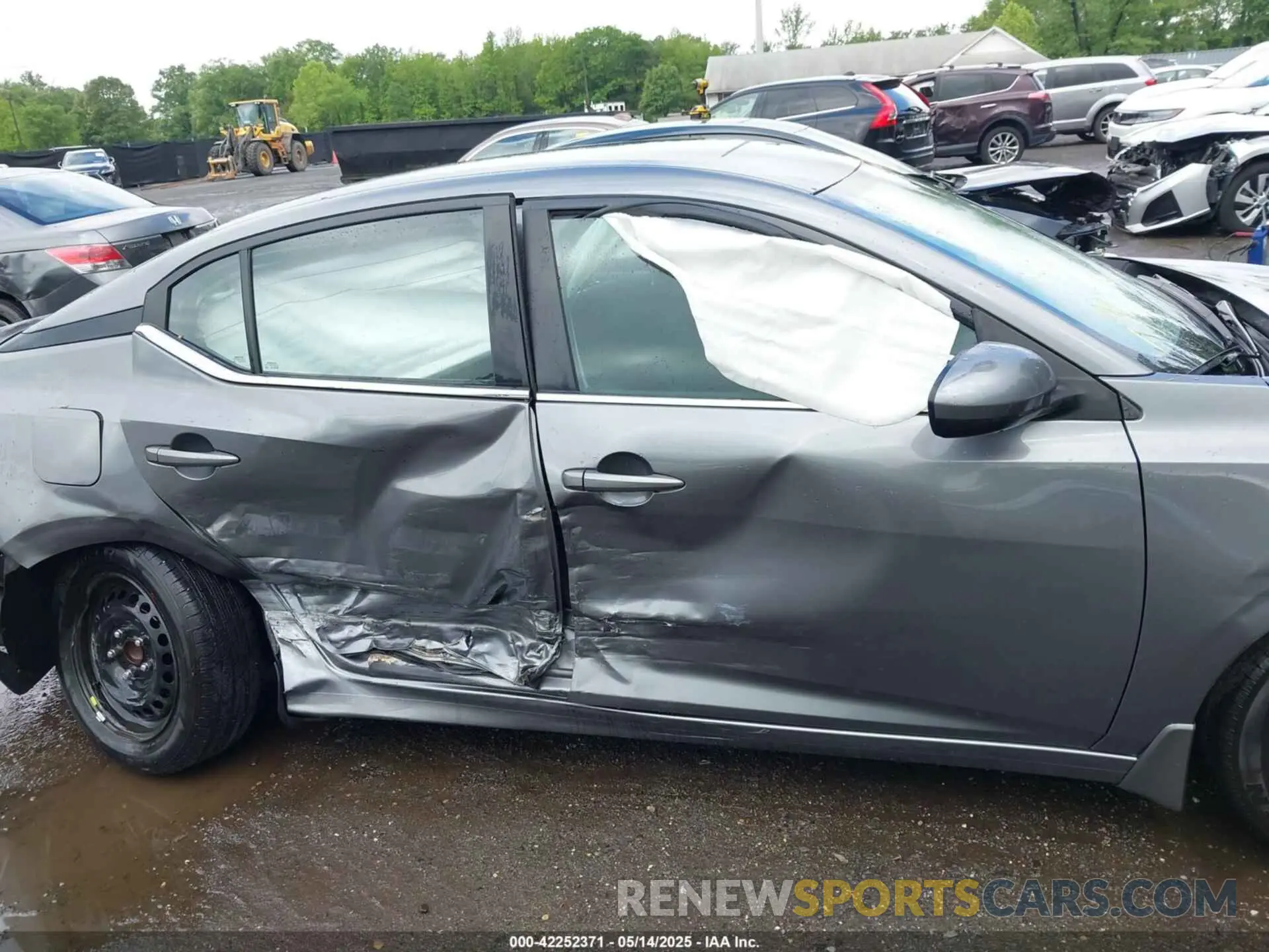 13 Photograph of a damaged car 3N1AB8BV4NY239377 NISSAN SENTRA 2022