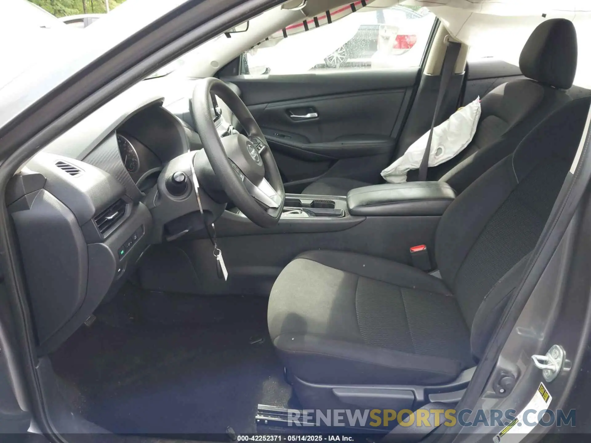 5 Photograph of a damaged car 3N1AB8BV4NY239377 NISSAN SENTRA 2022
