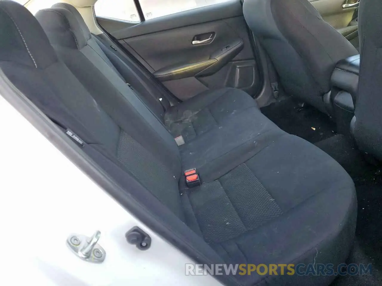 10 Photograph of a damaged car 3N1AB8BV4NY275280 NISSAN SENTRA 2022