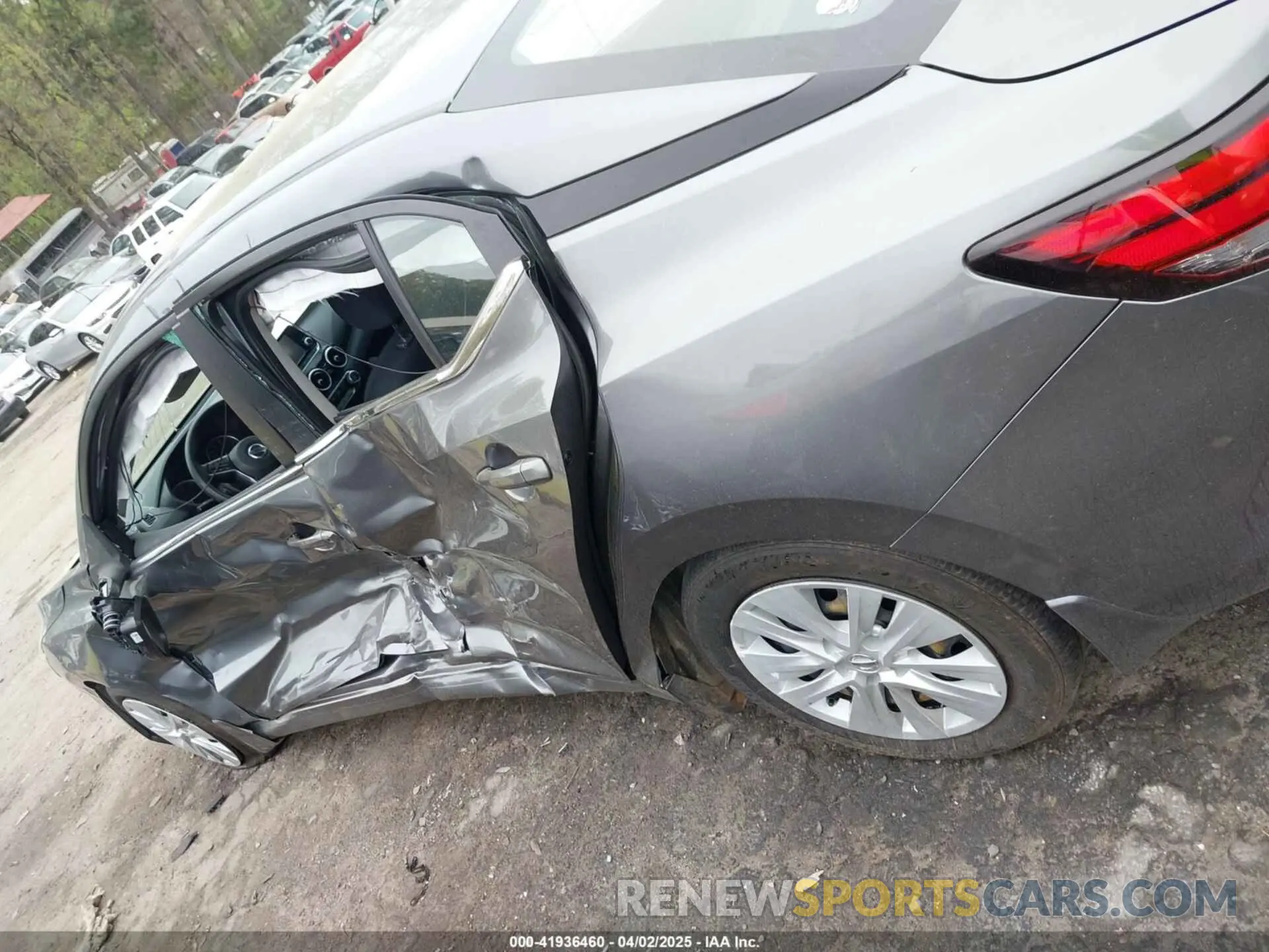 13 Photograph of a damaged car 3N1AB8BV5NY210390 NISSAN SENTRA 2022