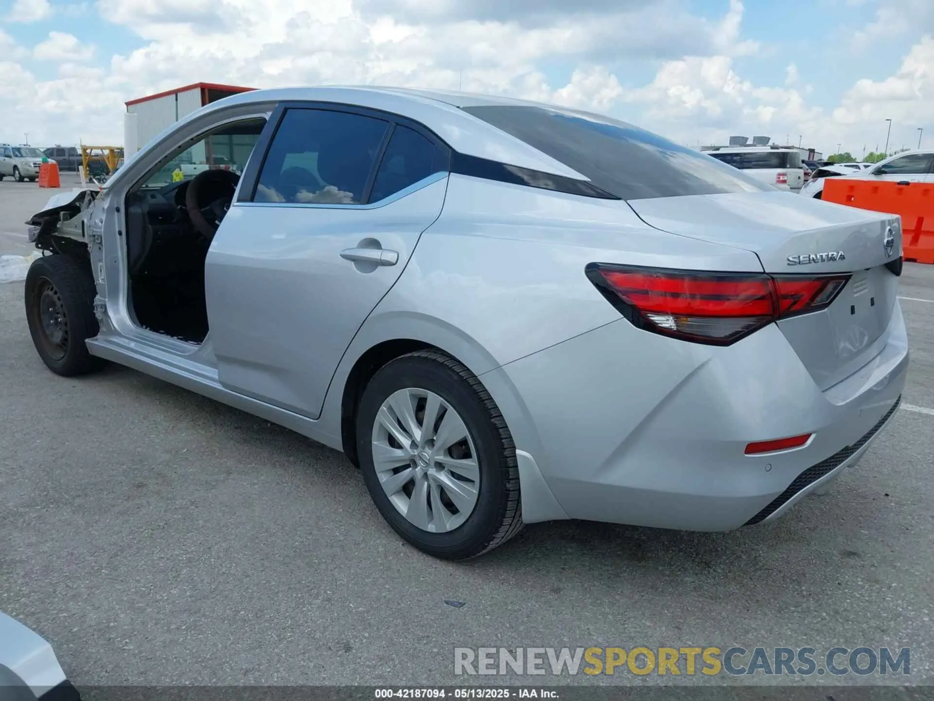 3 Photograph of a damaged car 3N1AB8BV5NY229683 NISSAN SENTRA 2022
