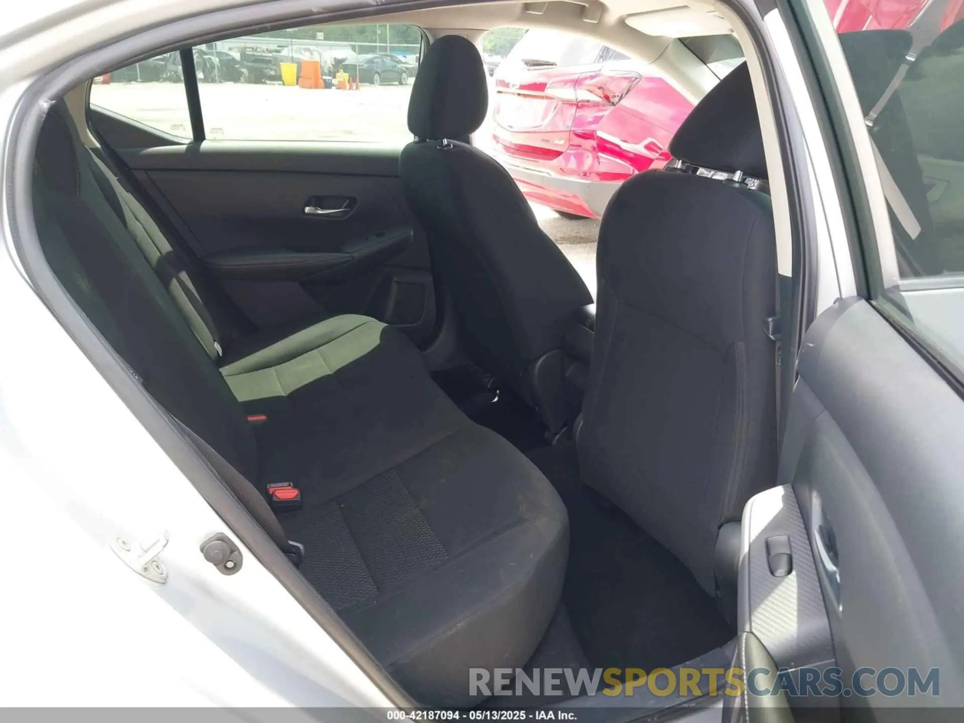 8 Photograph of a damaged car 3N1AB8BV5NY229683 NISSAN SENTRA 2022